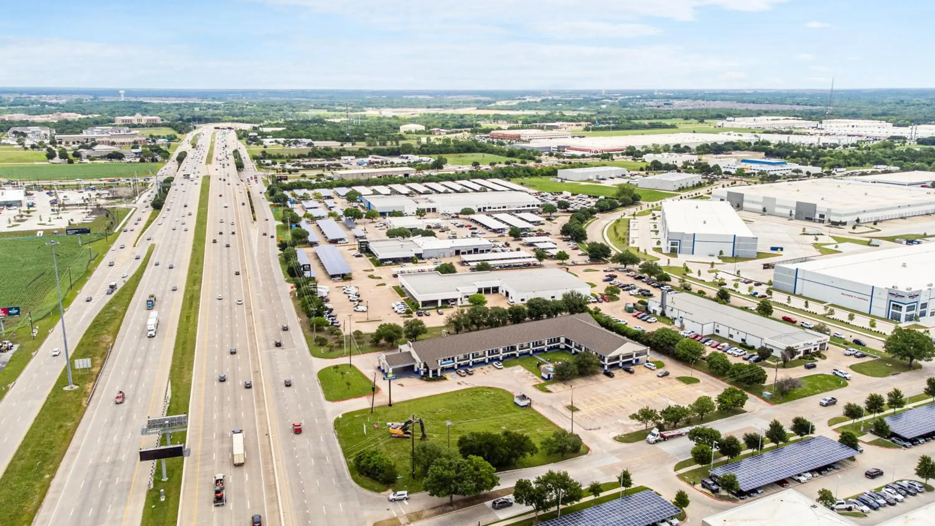 Property building in Days Inn by Wyndham McKinney Property building in Days Inn by Wyndham McKinney