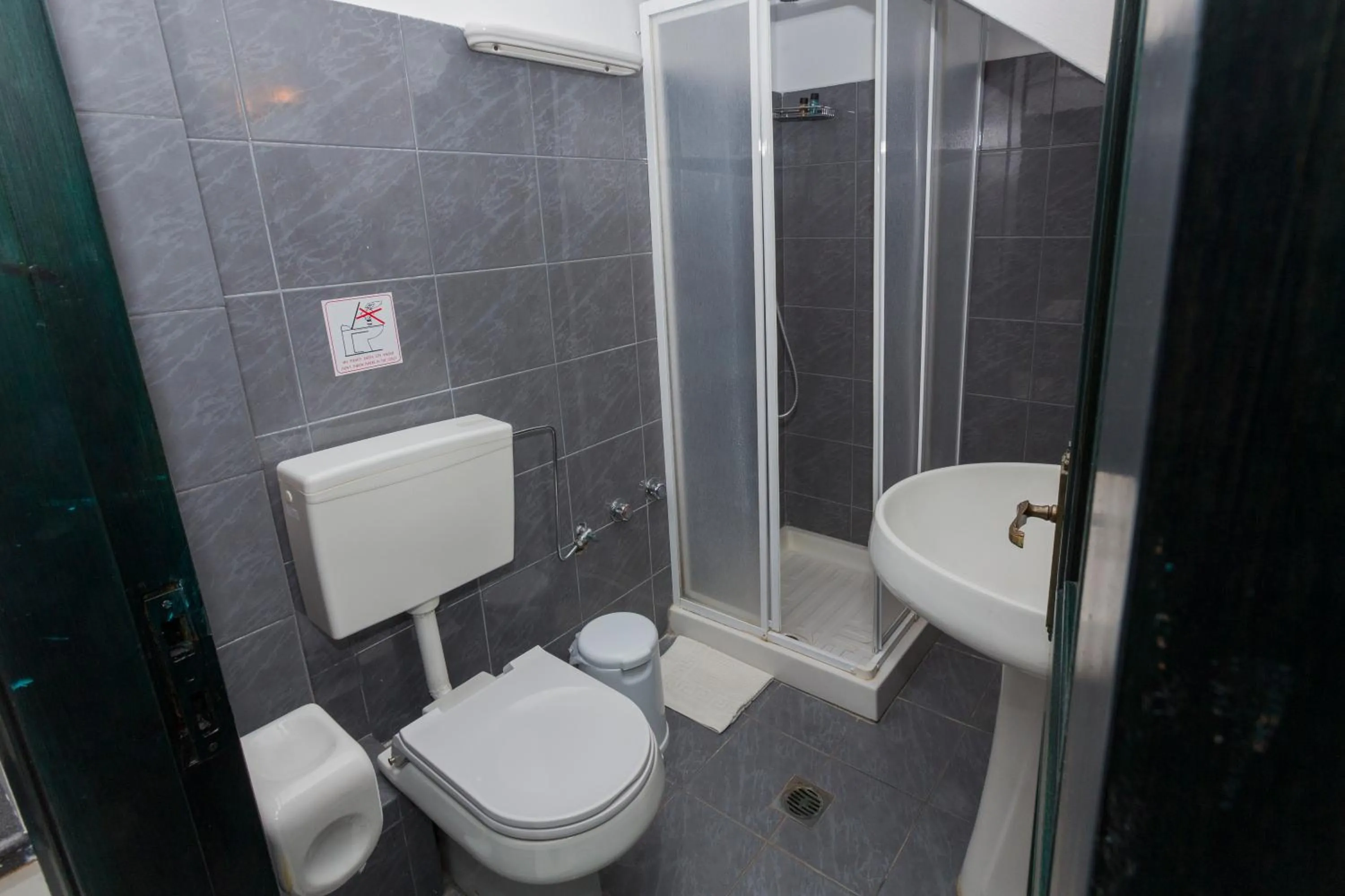 Shower in Sandy Beach Villas and Apartments