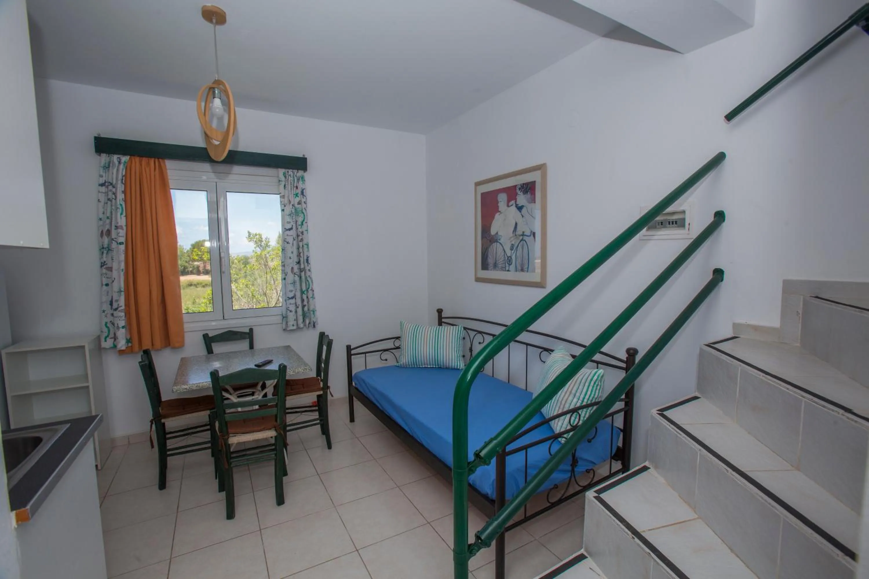 Kitchen or kitchenette, Bed in Sandy Beach Villas and Apartments