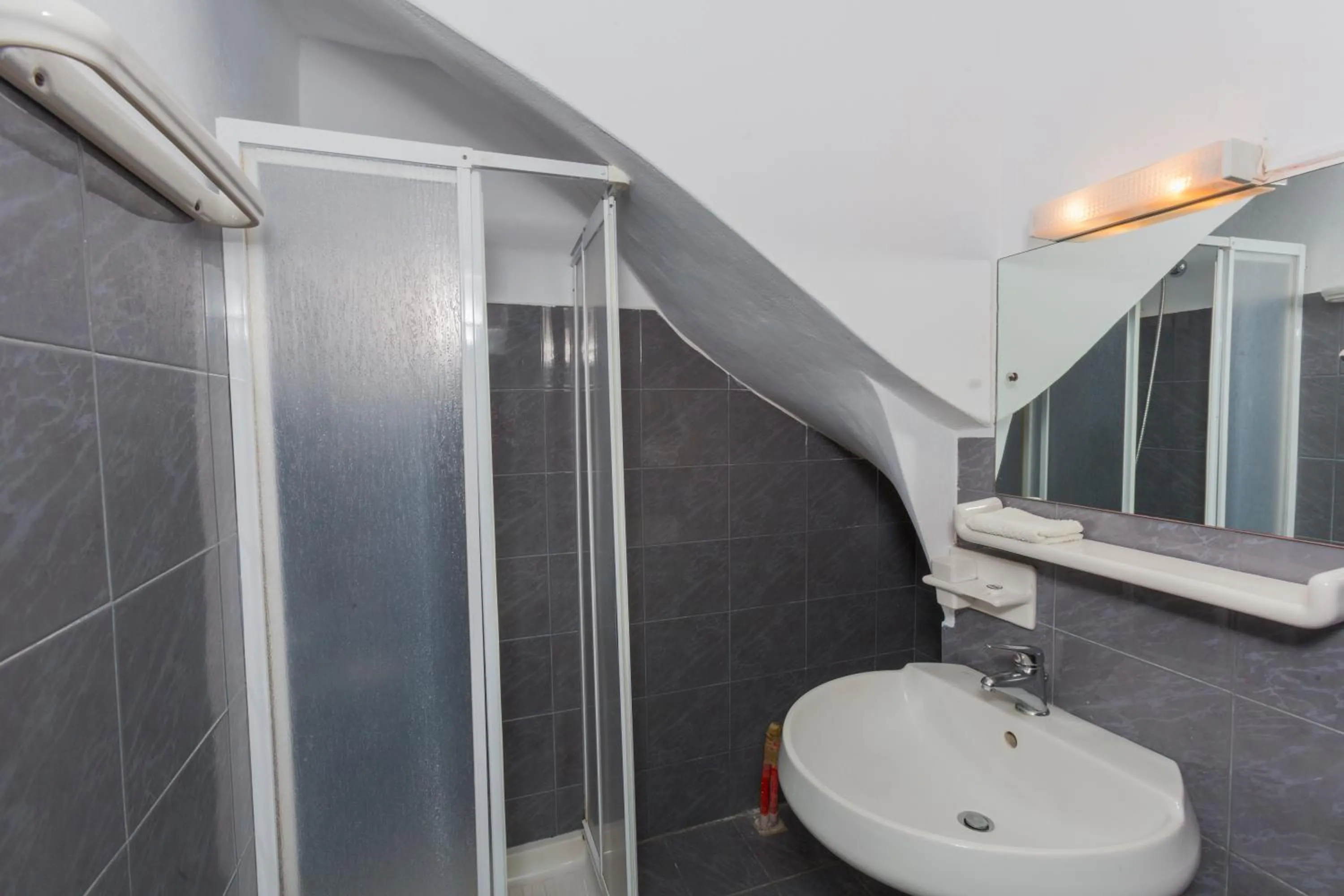 Shower in Sandy Beach Villas and Apartments
