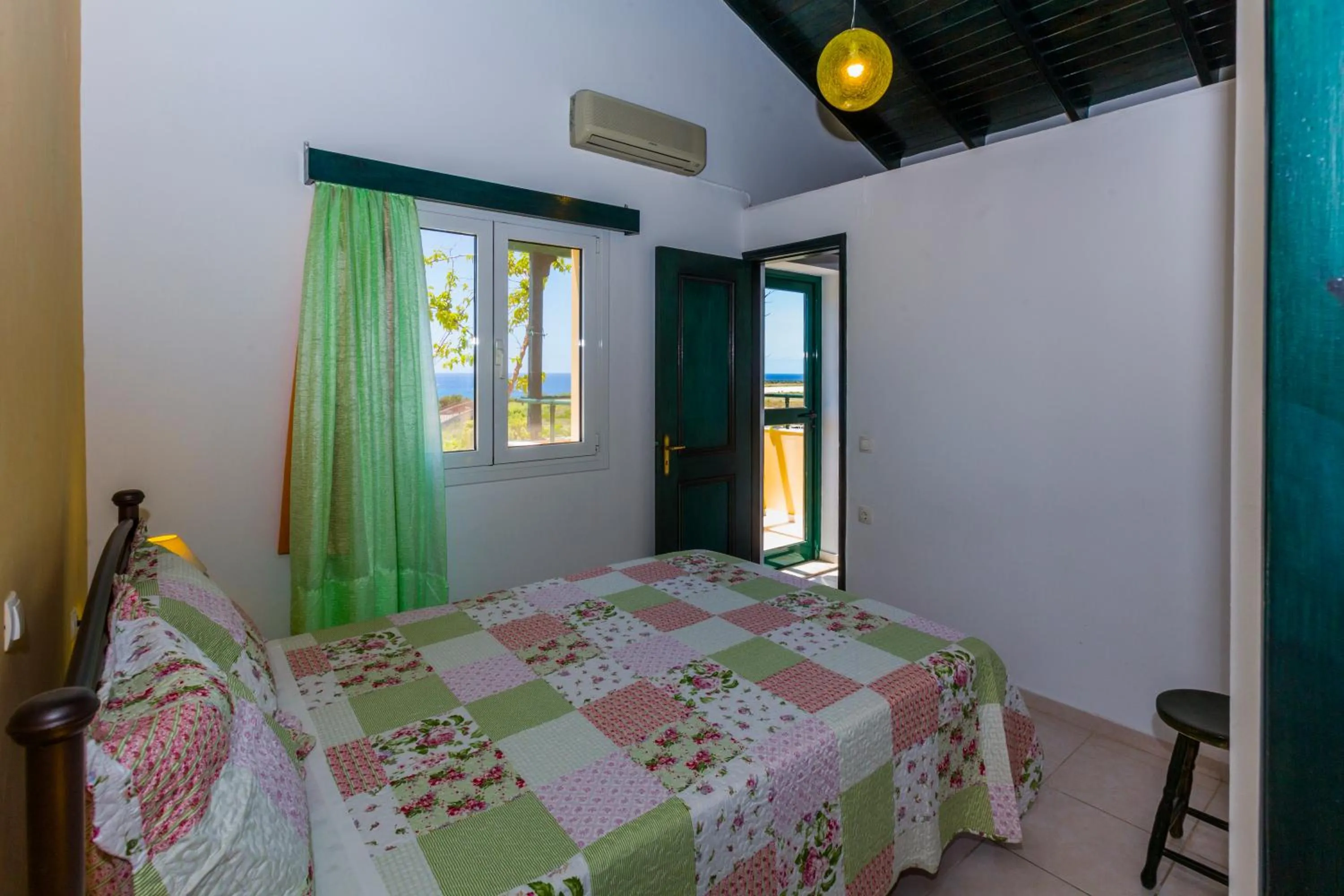 Bedroom, Bed in Sandy Beach Villas and Apartments