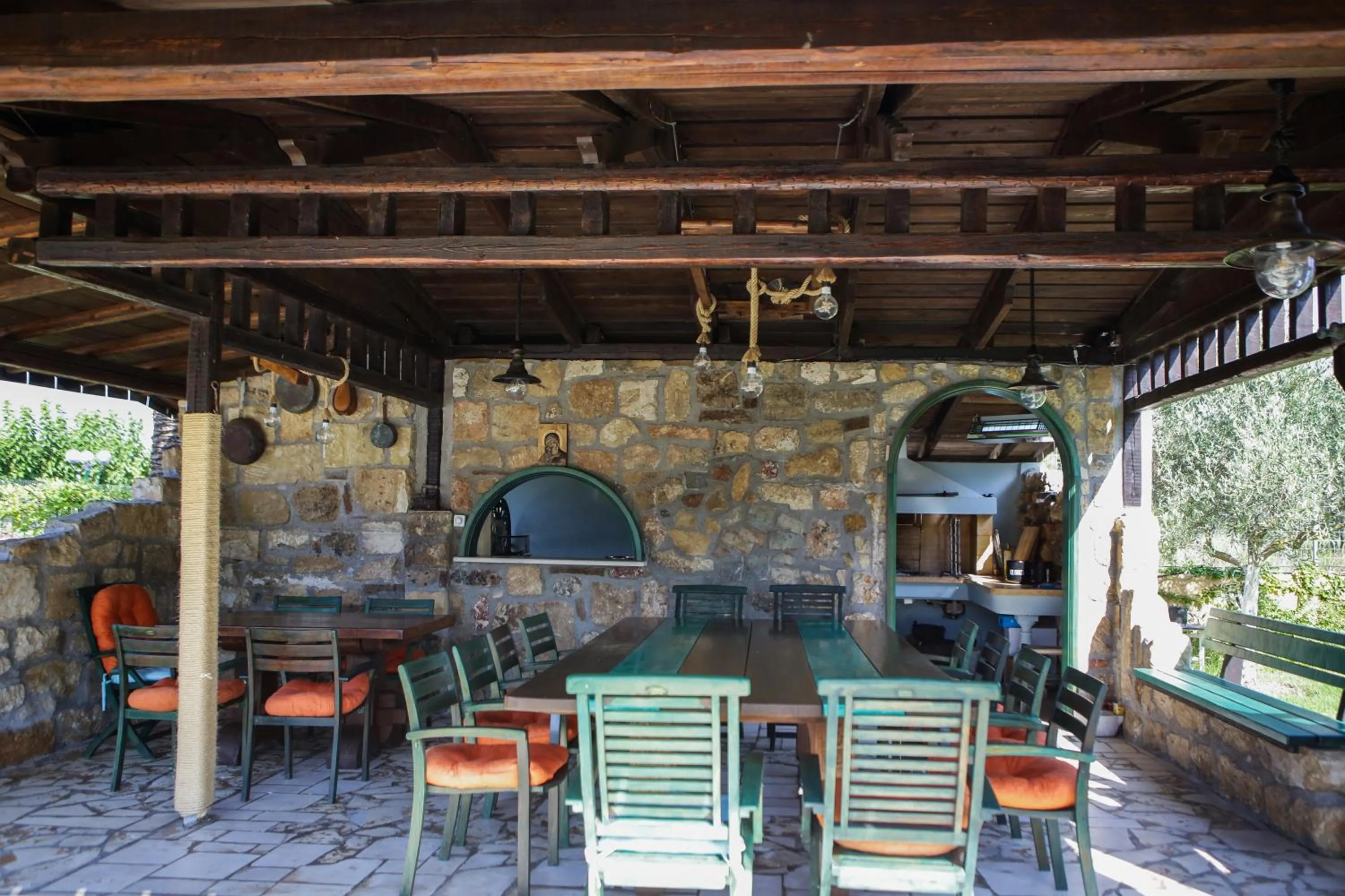 BBQ facilities in Sandy Beach Villas and Apartments