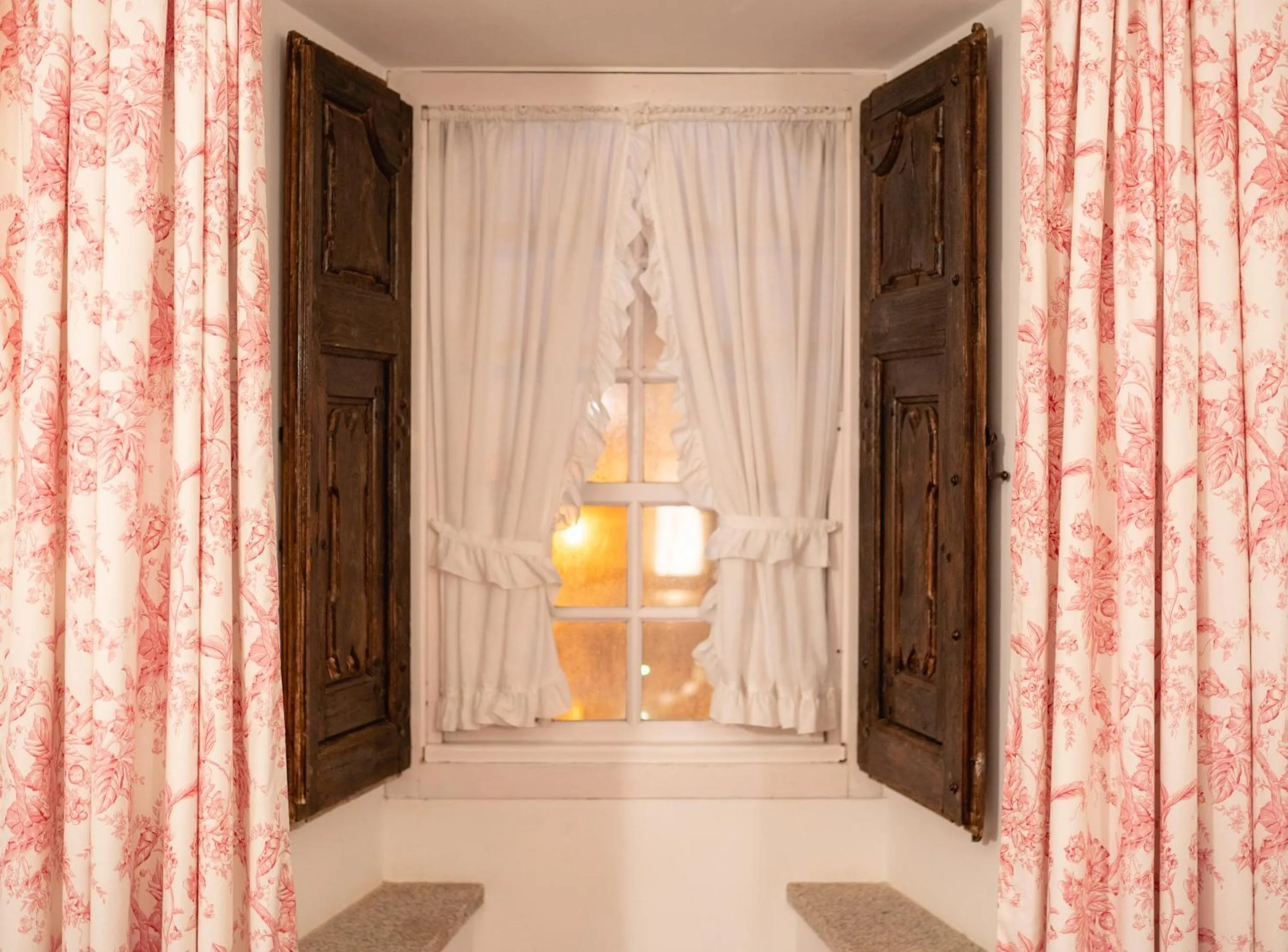 Casa Amarela TH & National Monument