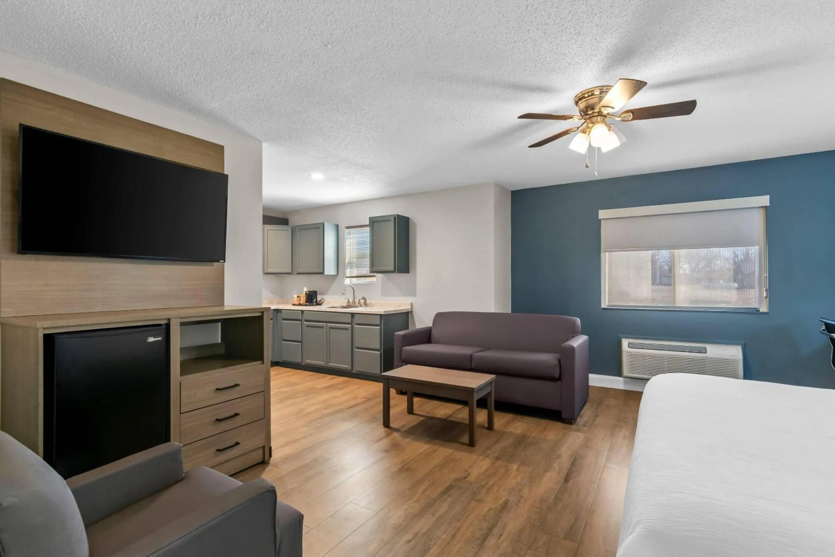 Bedroom in Quality Inn Neosho