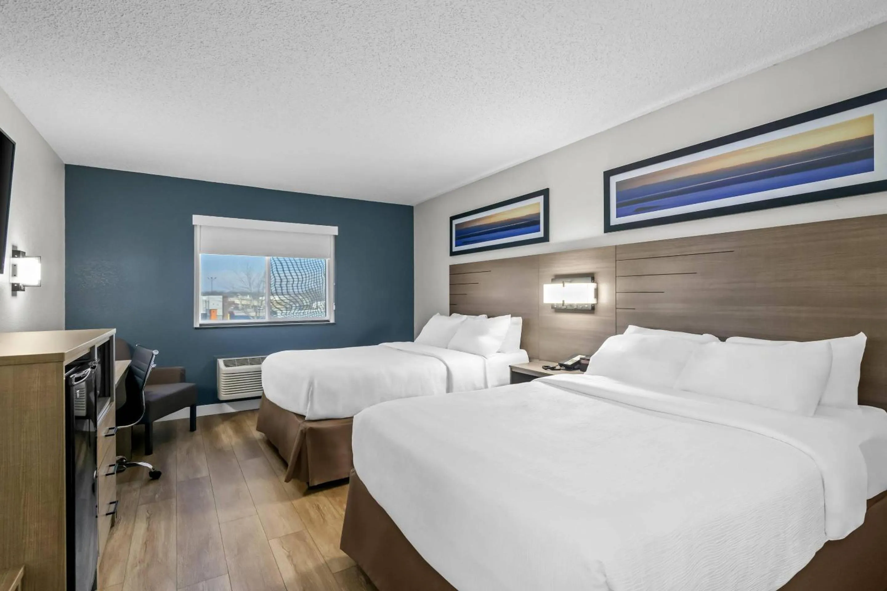 Bedroom, Bed in Quality Inn Neosho