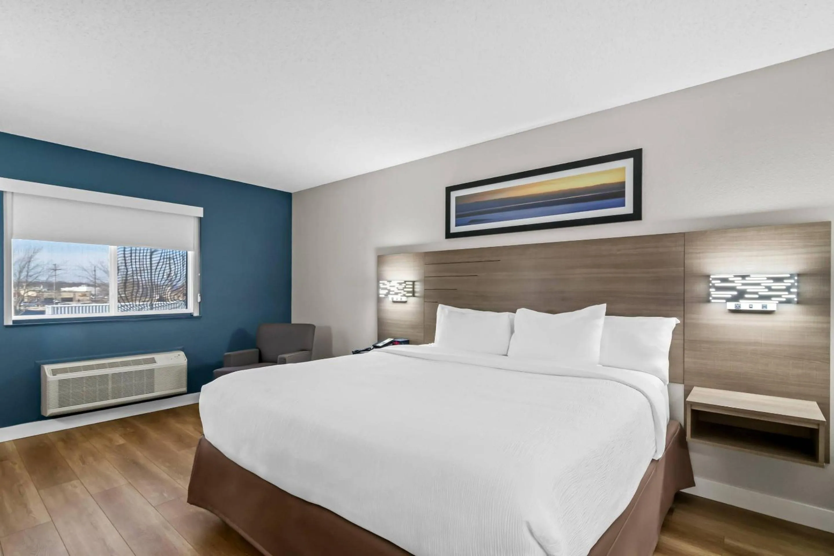 Bedroom, Bed in Quality Inn Neosho