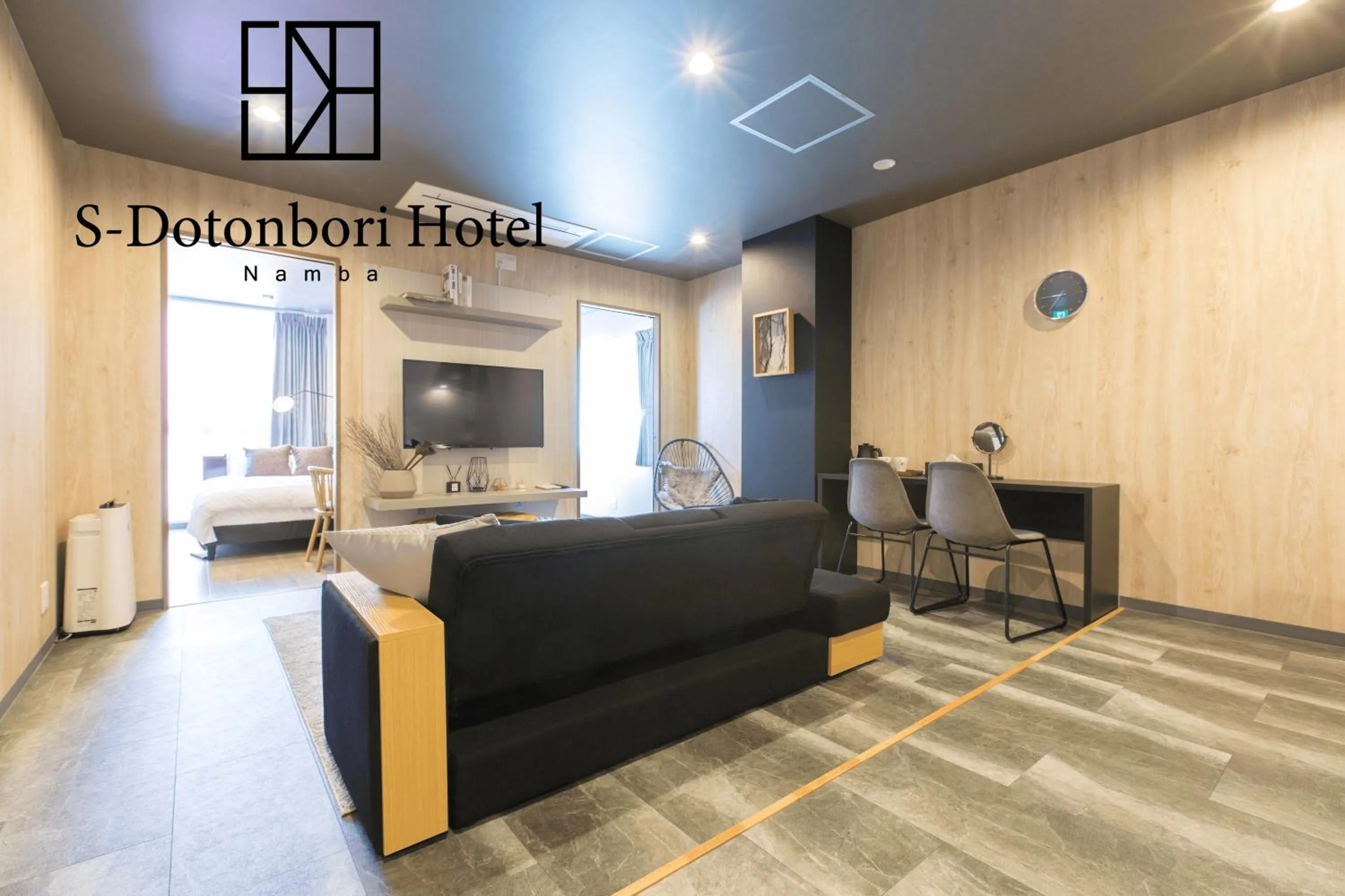 Living room in S-Dotonbori Hotel Namba - Self Check-In Only