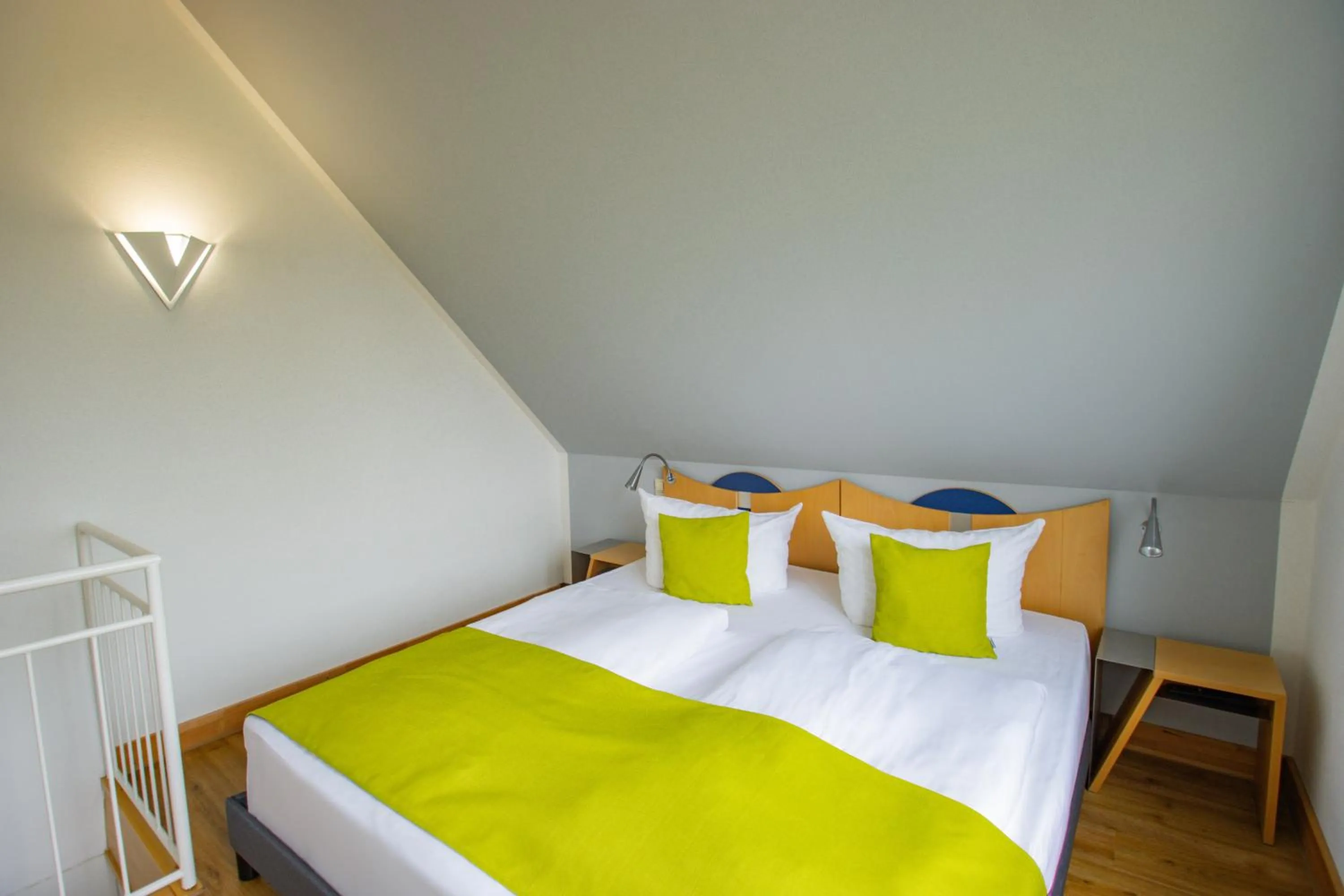 Photo of the whole room, Bed in Inselhotel kleiner Bodden