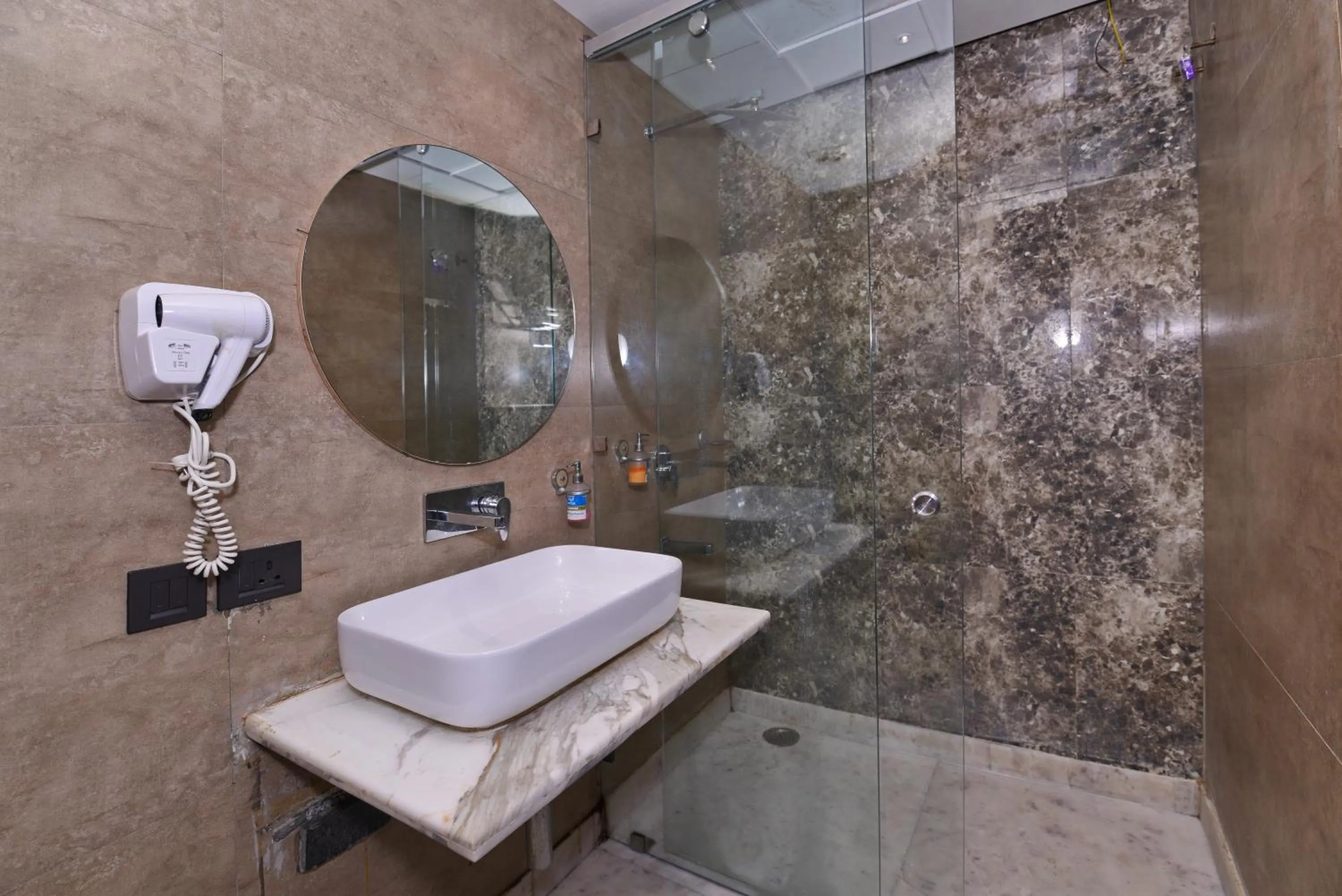 Shower, Bathroom in Staybook Hotel Nitya Maharani, Free Airport Pickup