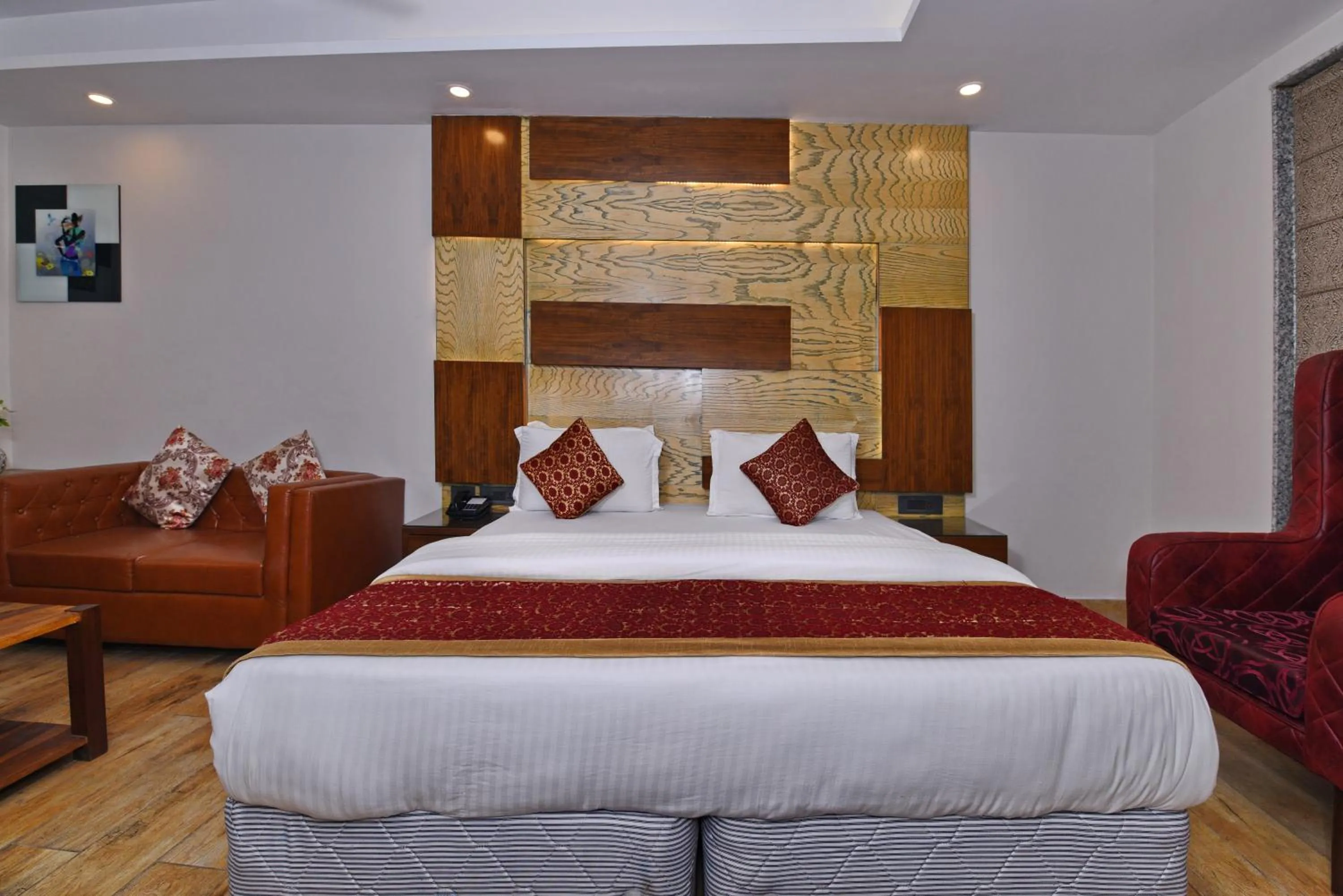 Bed in Staybook Hotel Nitya Maharani, Free Airport Pickup