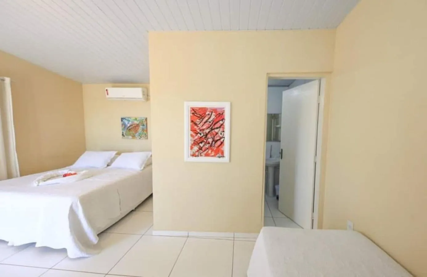 Photo of the whole room, Bed in Pousada Canto do Boldró