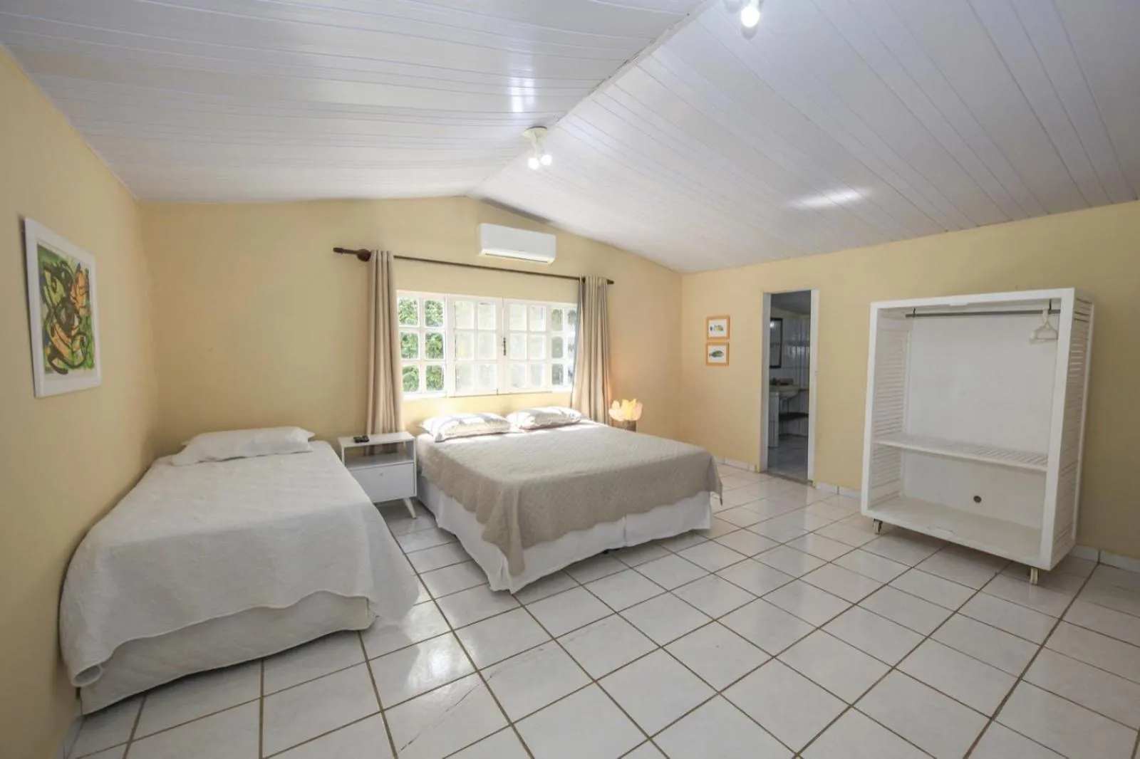 Photo of the whole room, Bed in Pousada Canto do Boldró