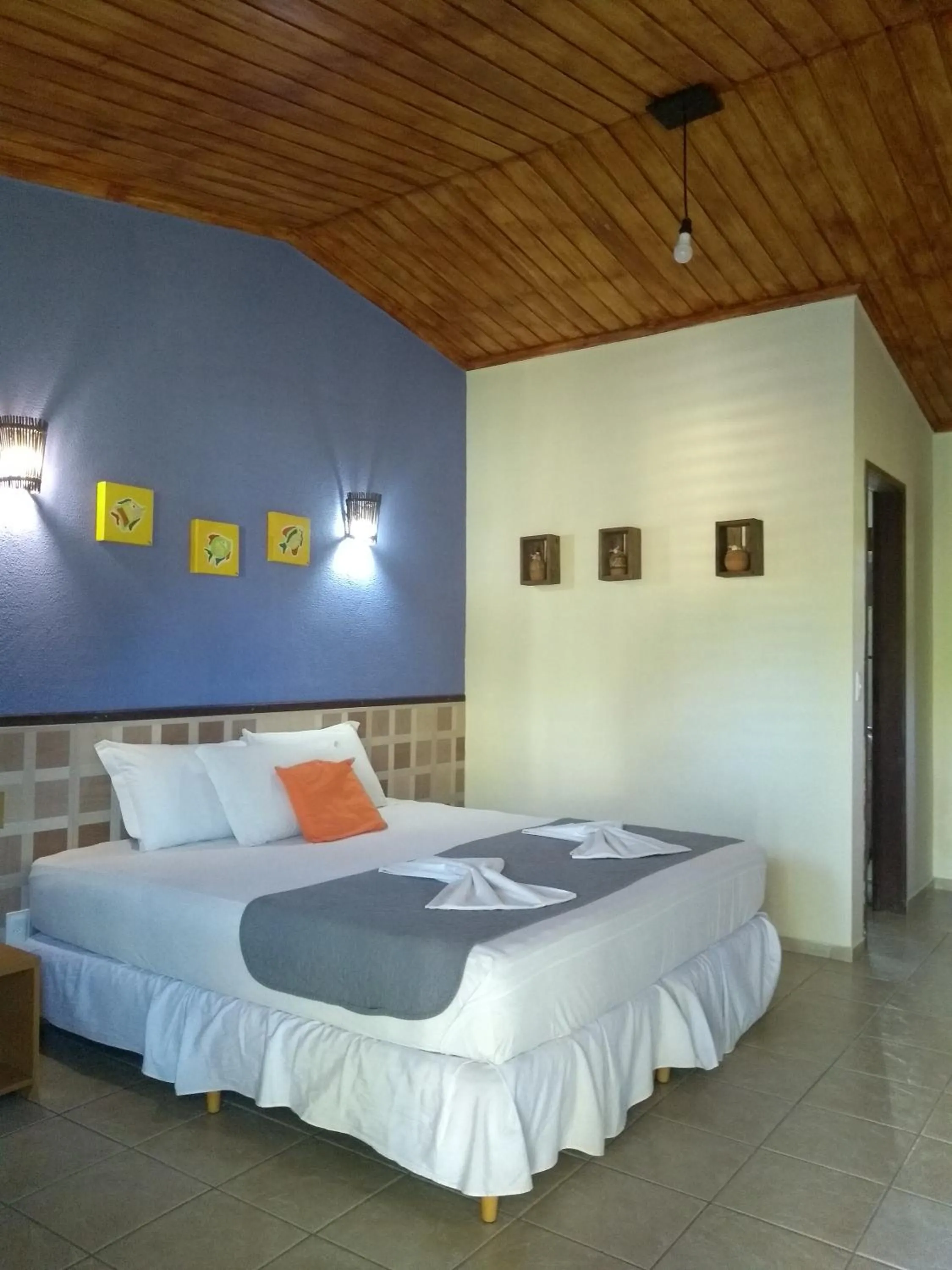 Photo of the whole room, Bed in Hotel Enseada Maracajaú