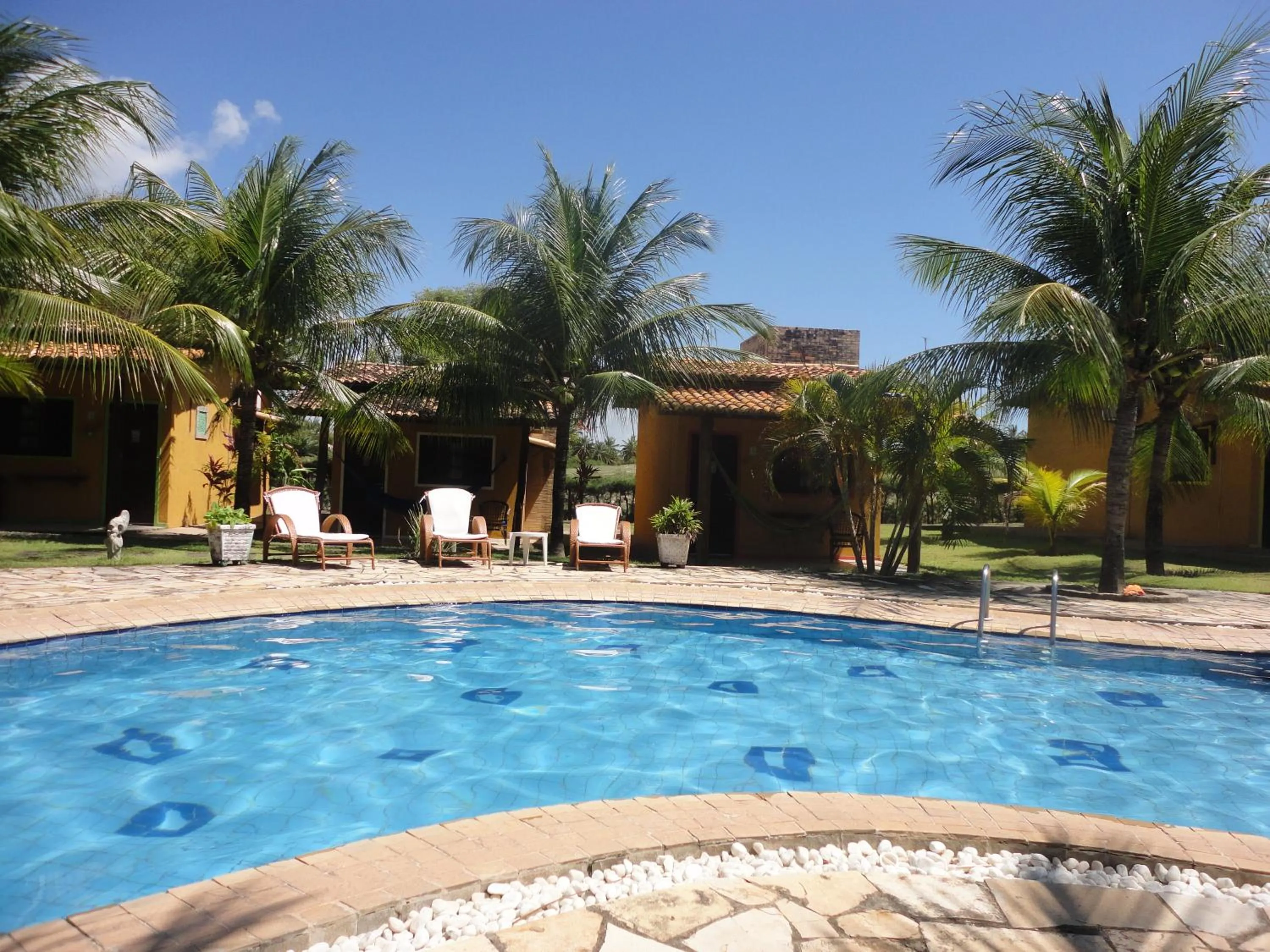 Pool view in Hotel Enseada Maracajaú