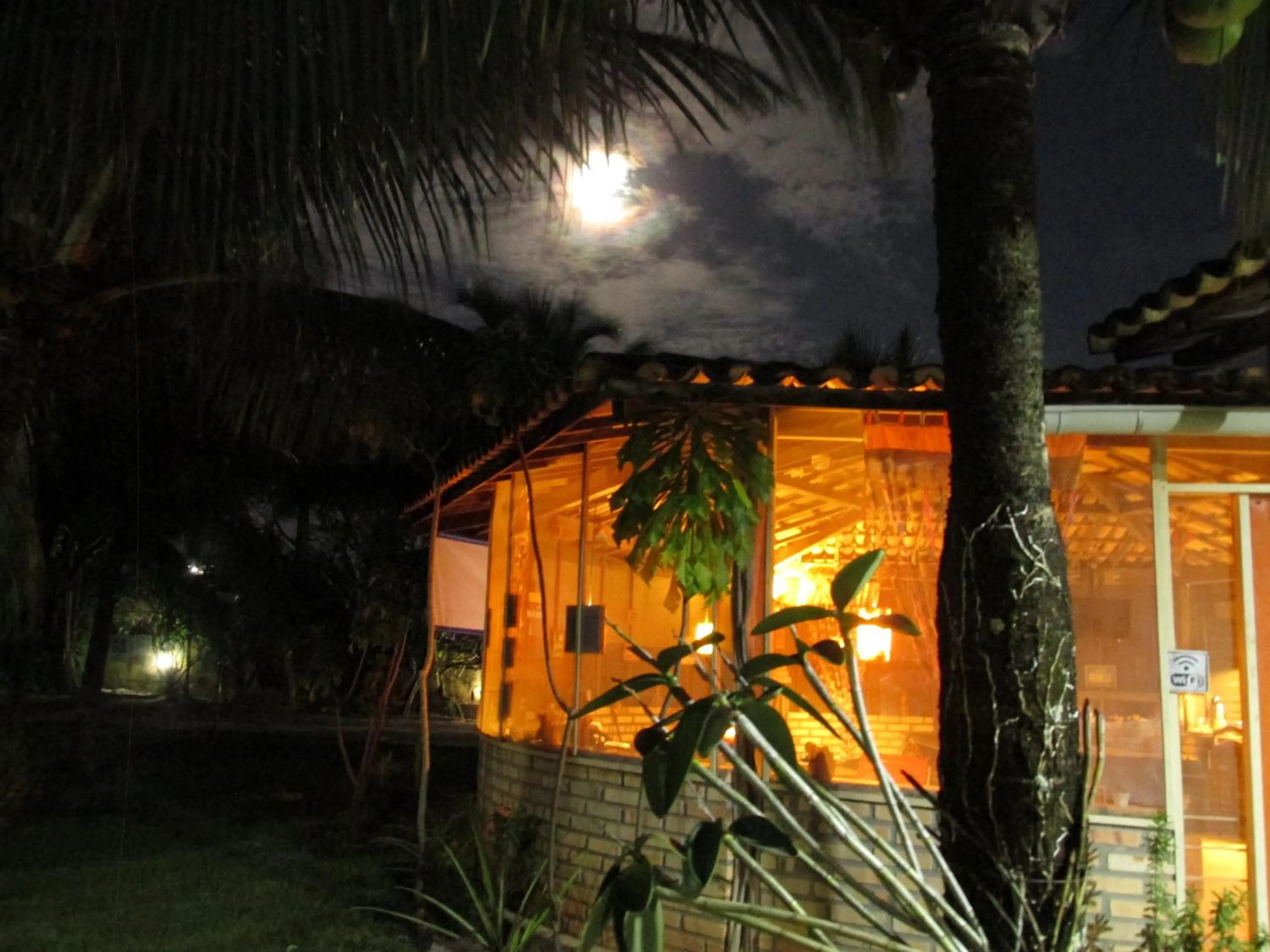 Restaurant/places to eat in Hotel Enseada Maracajaú