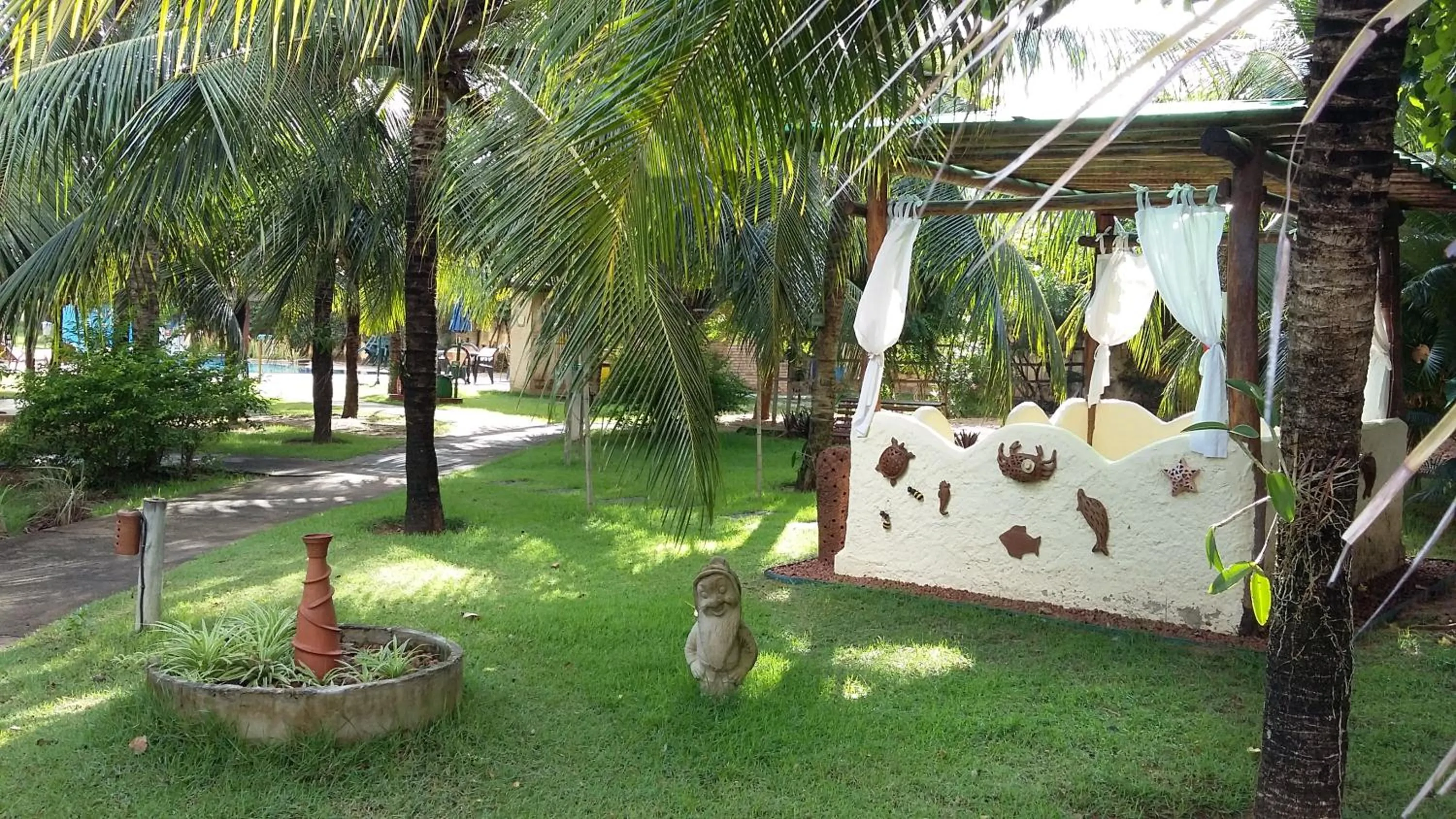 Garden in Hotel Enseada Maracajaú