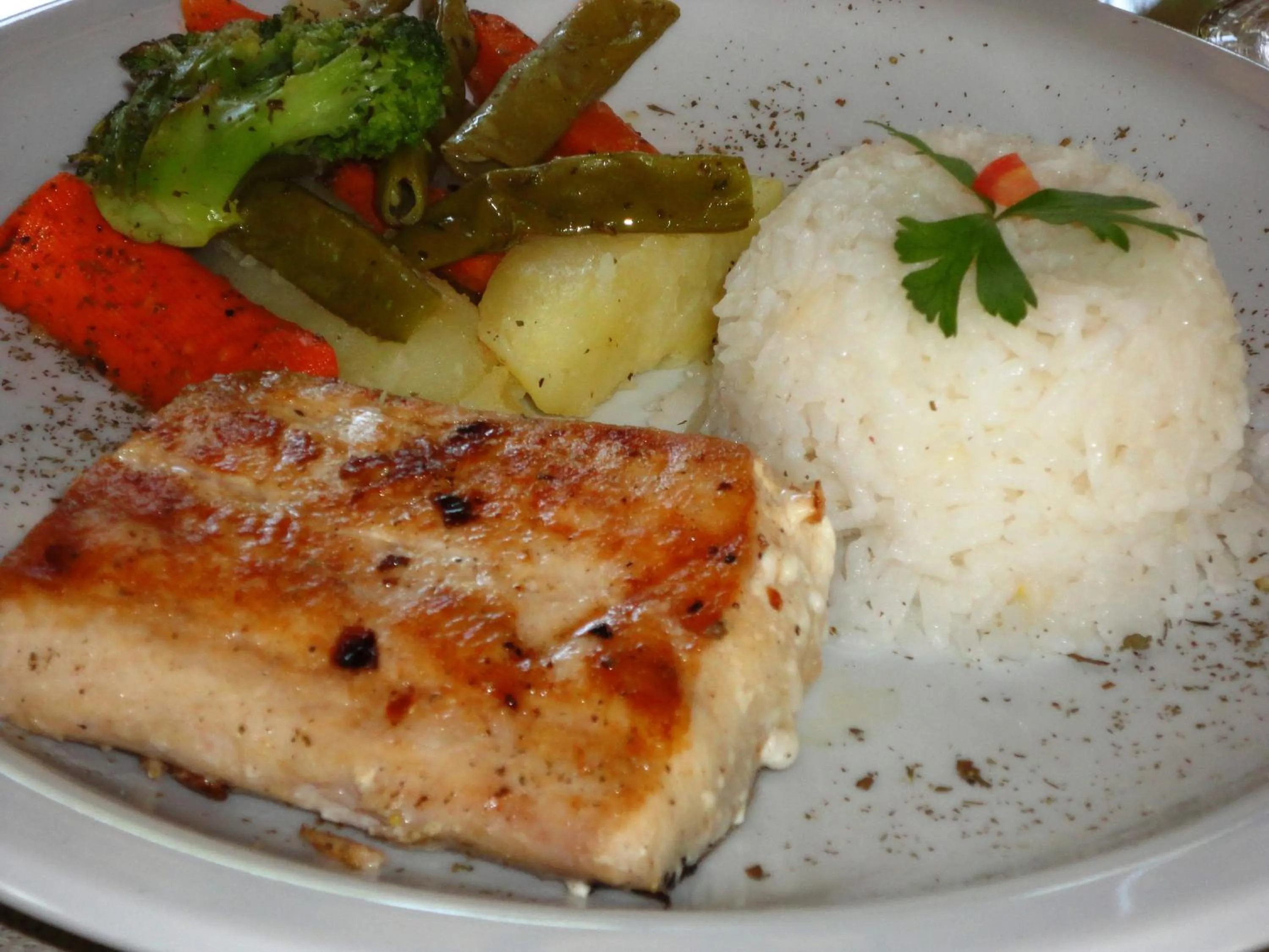 Restaurant/places to eat in Hotel Enseada Maracajaú