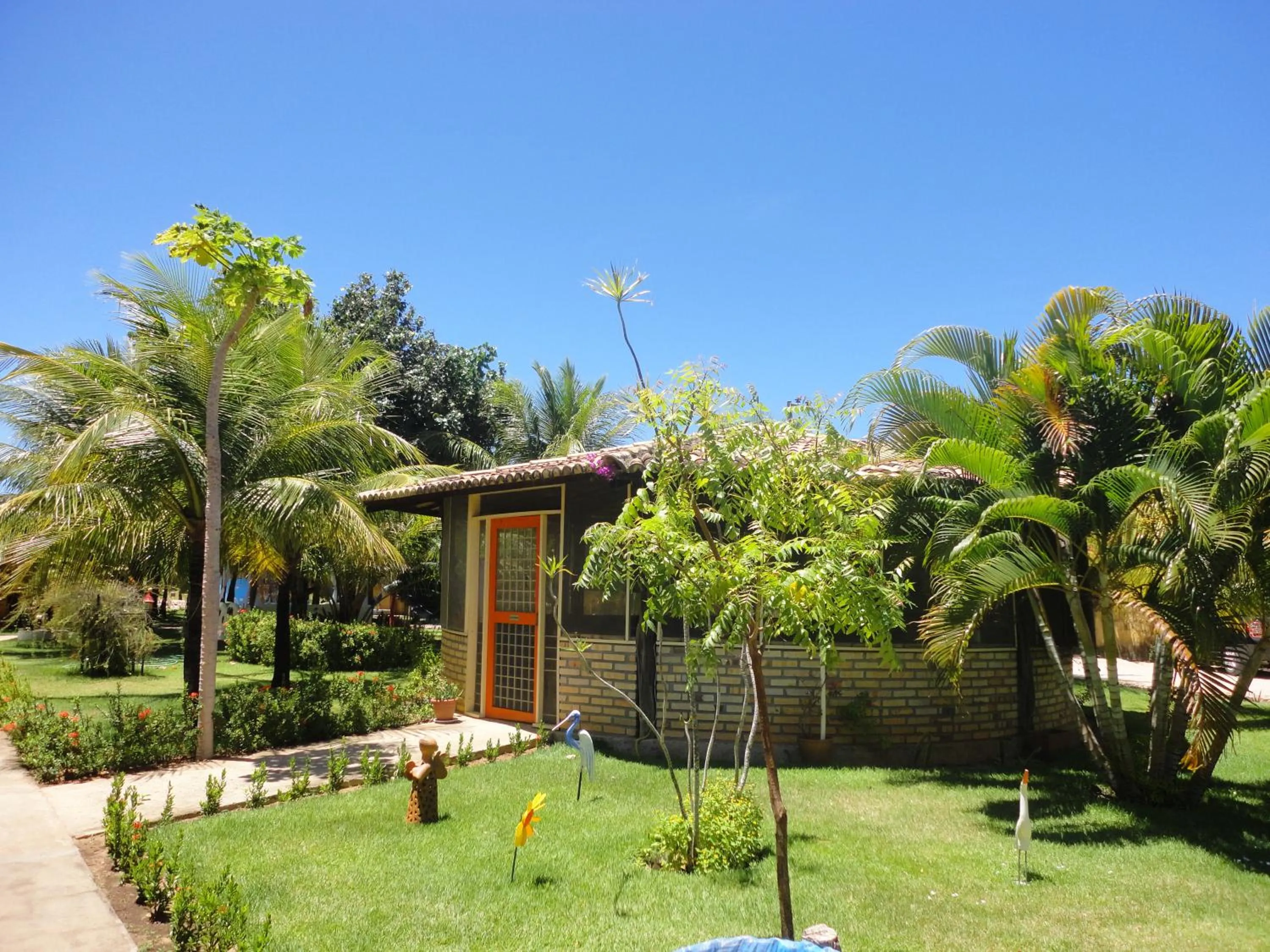 Restaurant/places to eat in Hotel Enseada Maracajaú