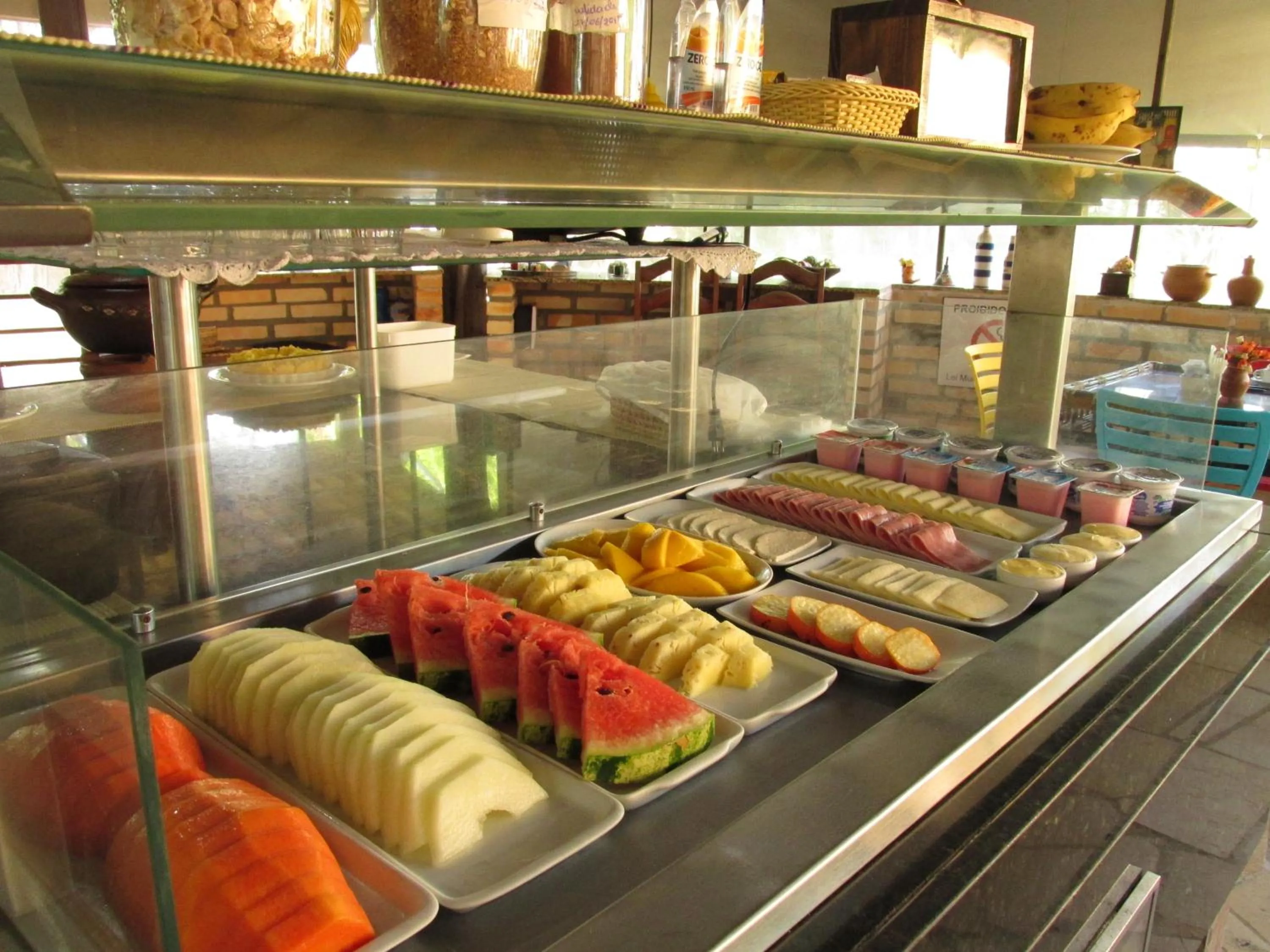 Breakfast in Hotel Enseada Maracajaú