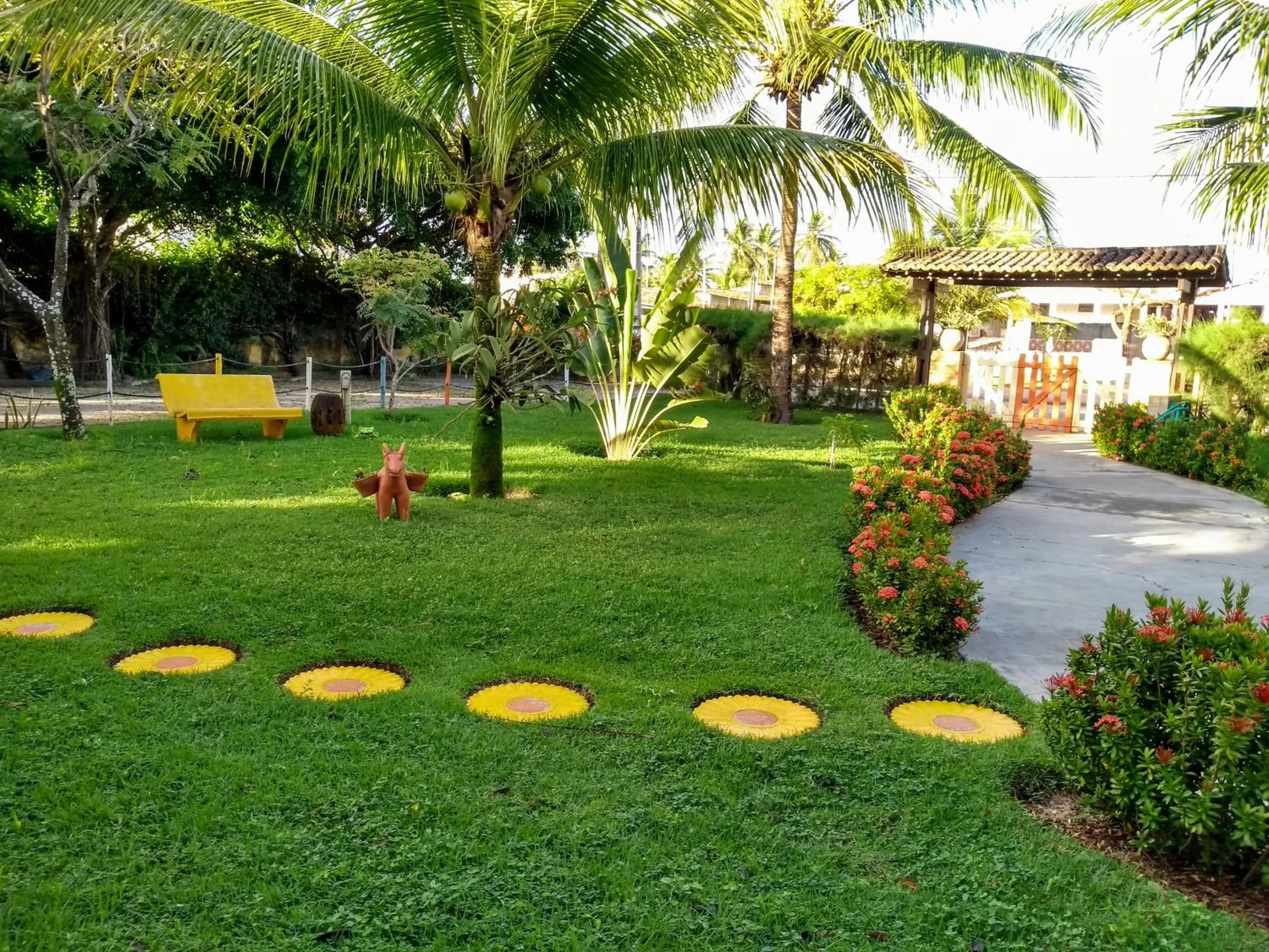 Garden in Hotel Enseada Maracajaú