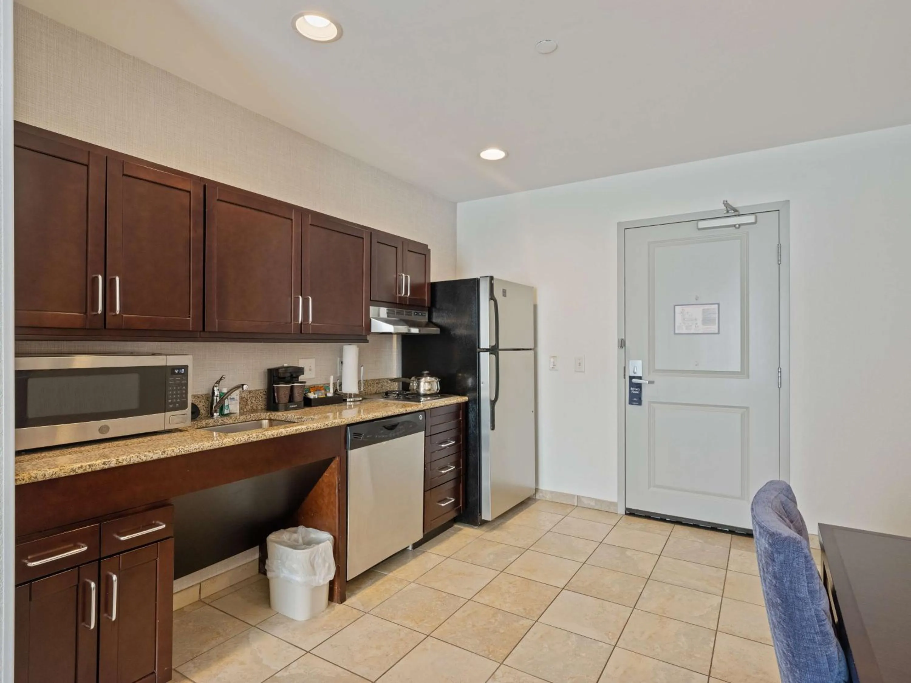 Kitchen or kitchenette in Homewood Suites by Hilton Joplin