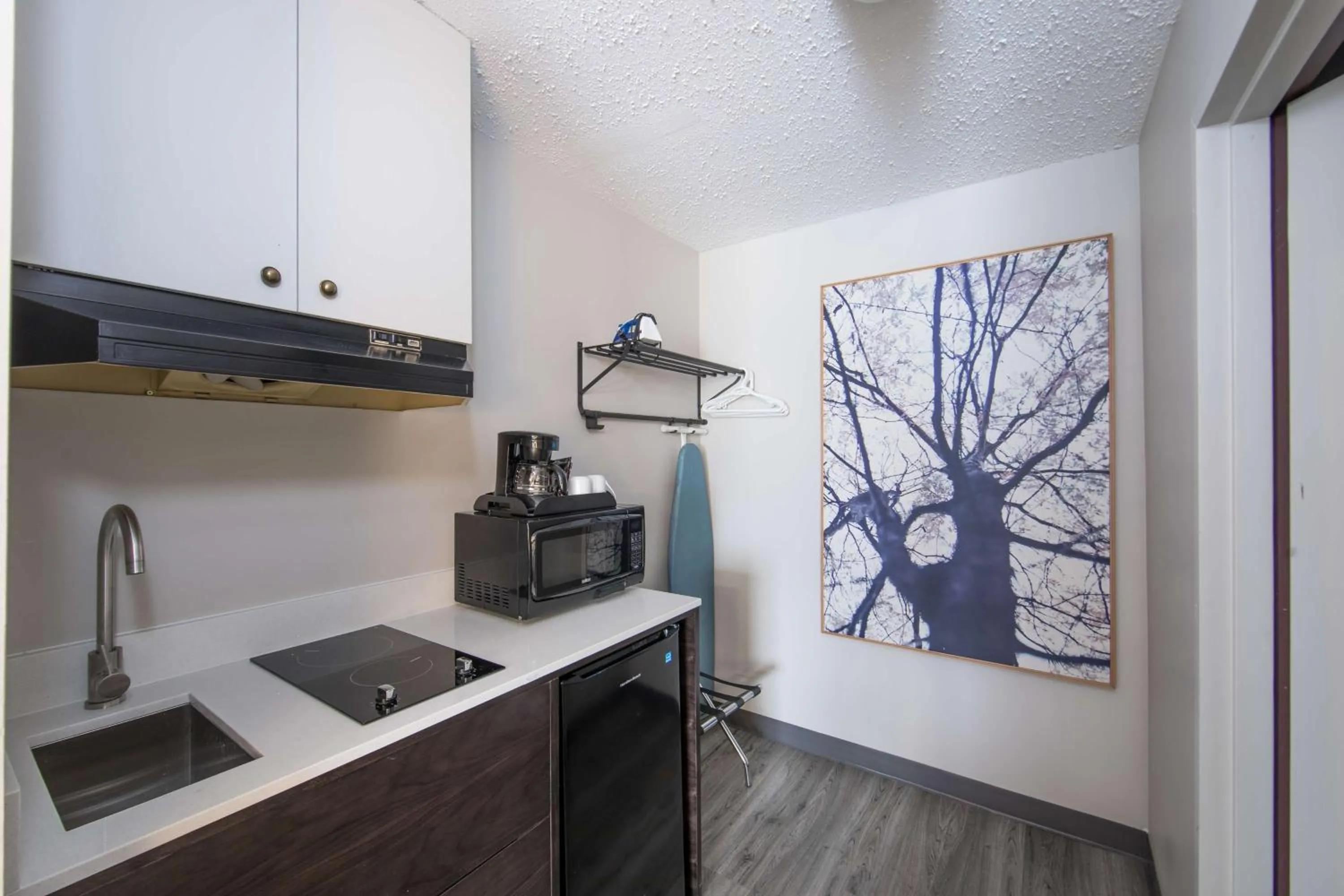 Photo of the whole room in SureStay Hotel by Best Western Castlegar