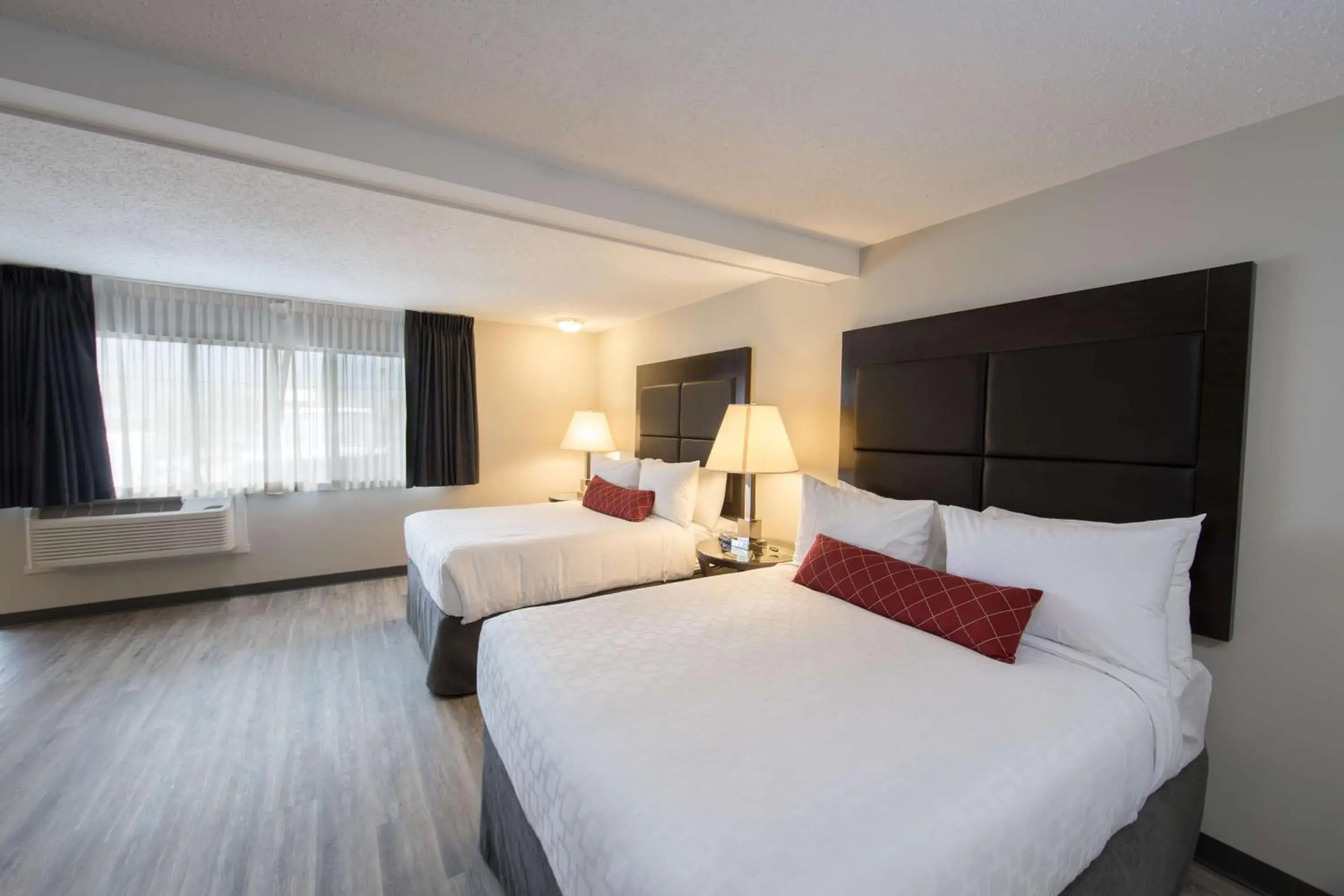 Photo of the whole room, Bed in SureStay Hotel by Best Western Castlegar Photo of the whole room, Bed in SureStay Hotel by Best Western Castlegar