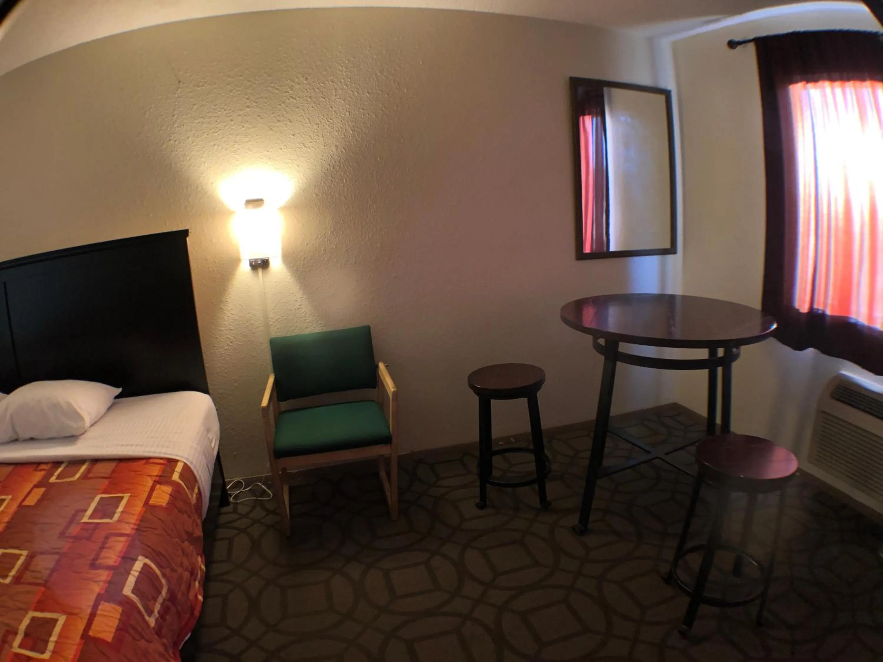 Bed in Tower 64 Motel & RV