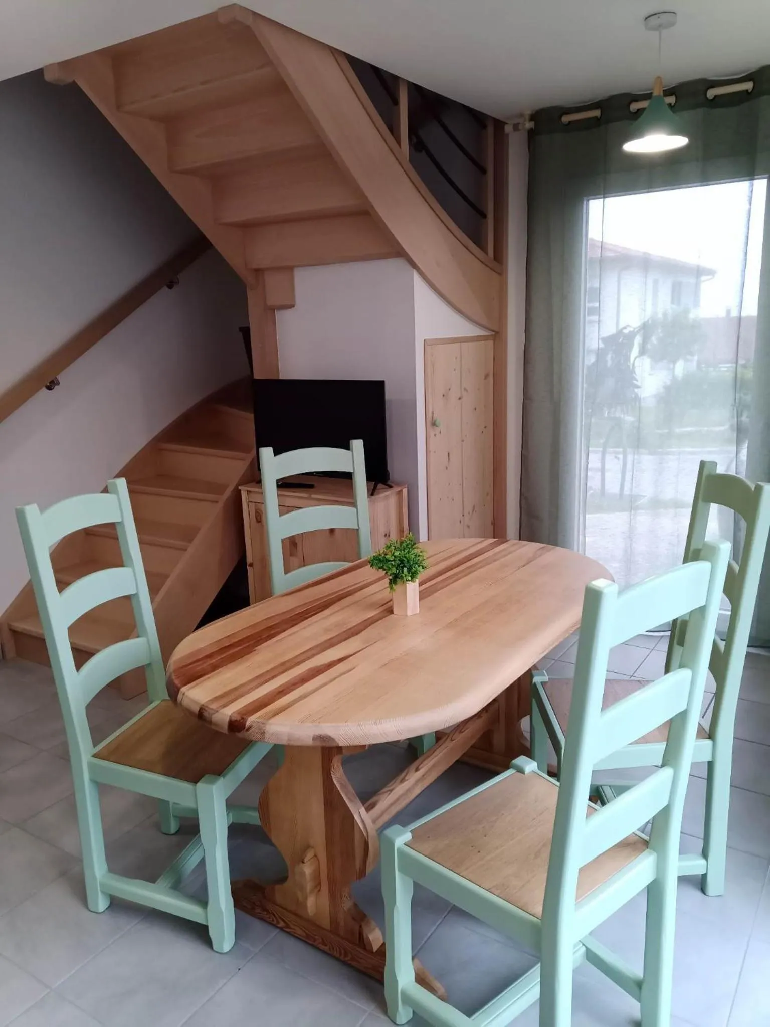 Dining area in Gîtes de l'Orée du Bois - Boussières