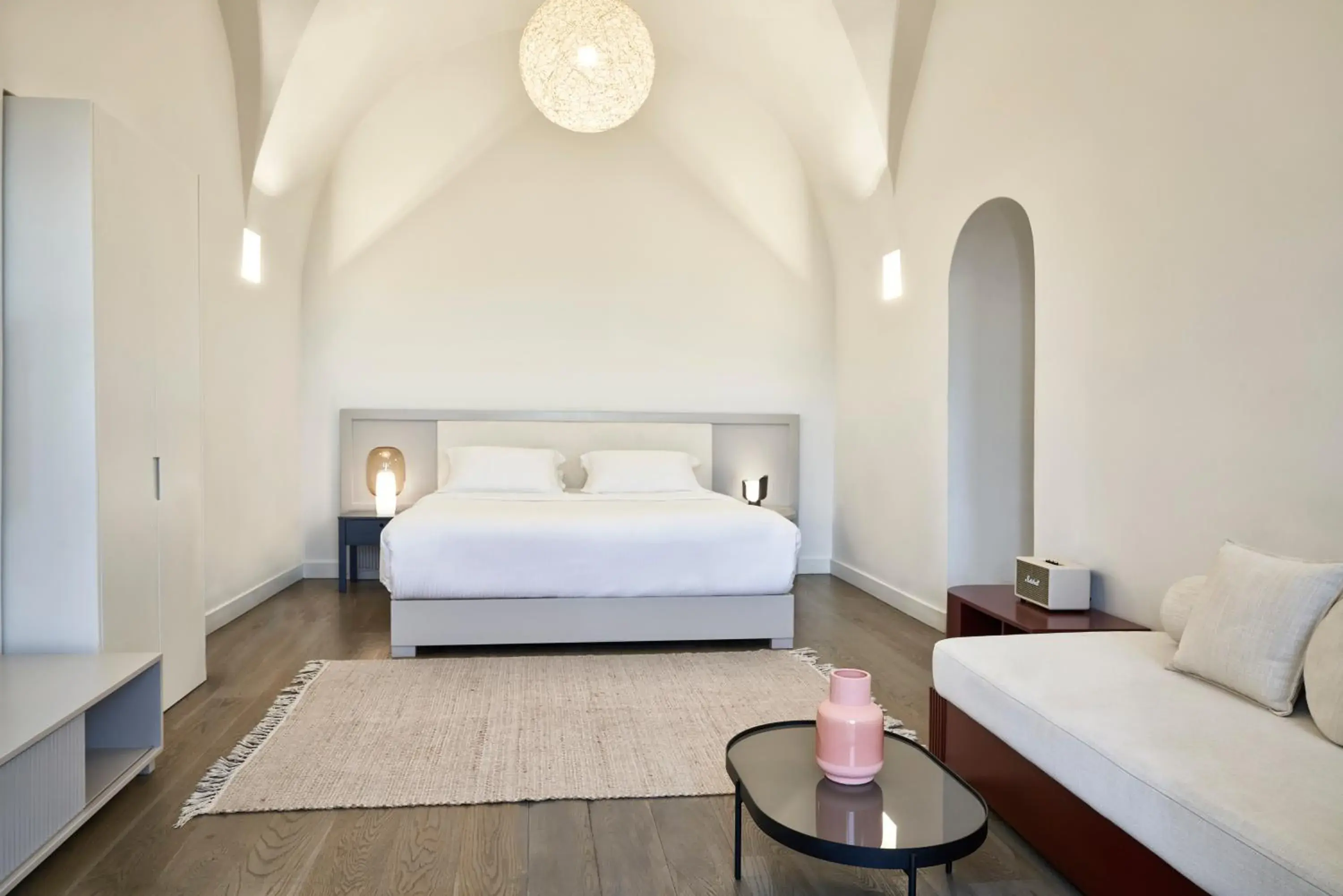 Bed in Old Castle Oia Bed in Old Castle Oia