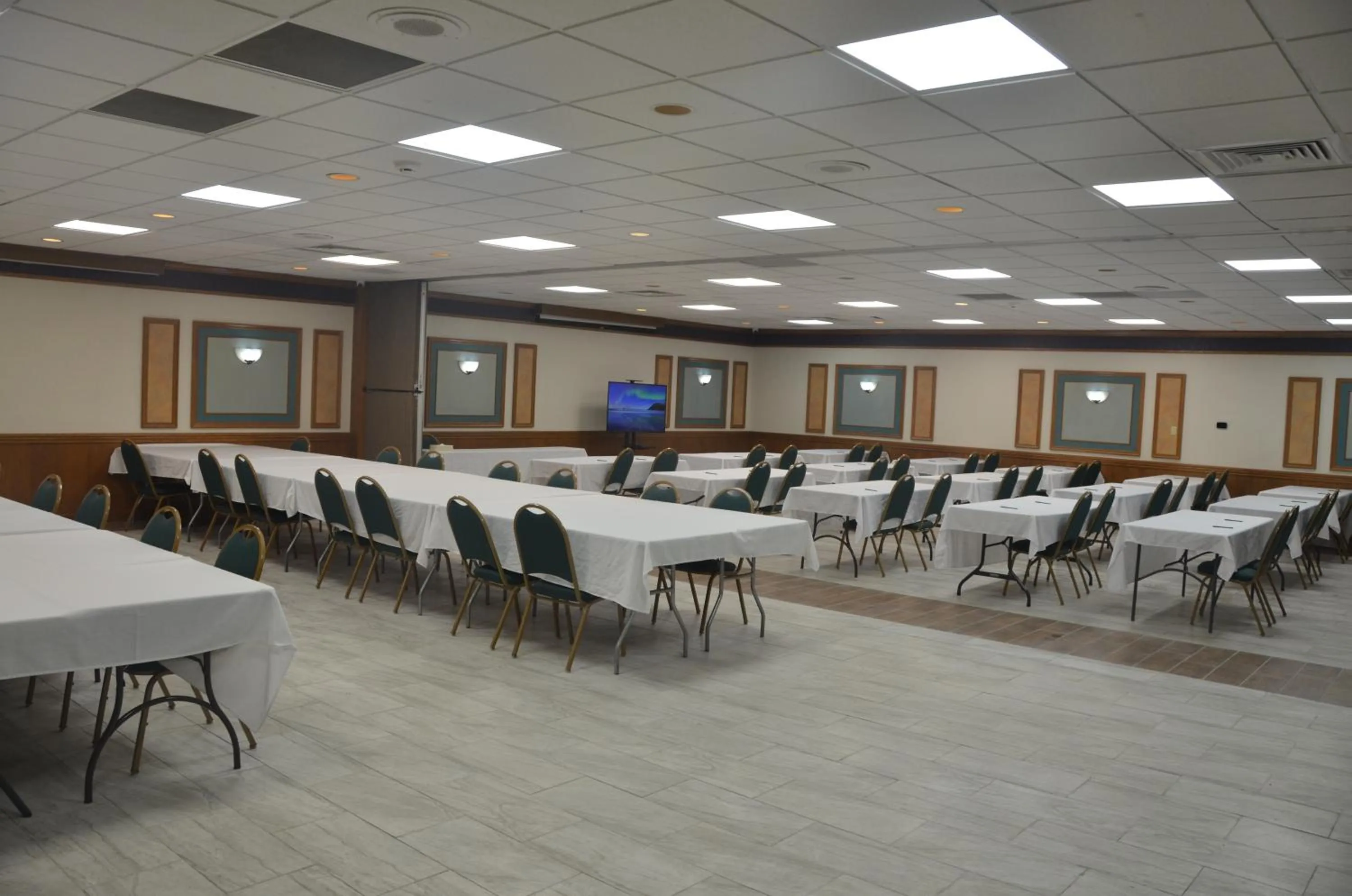 Banquet/Function facilities in Quality Inn Perrysburg - Toledo South