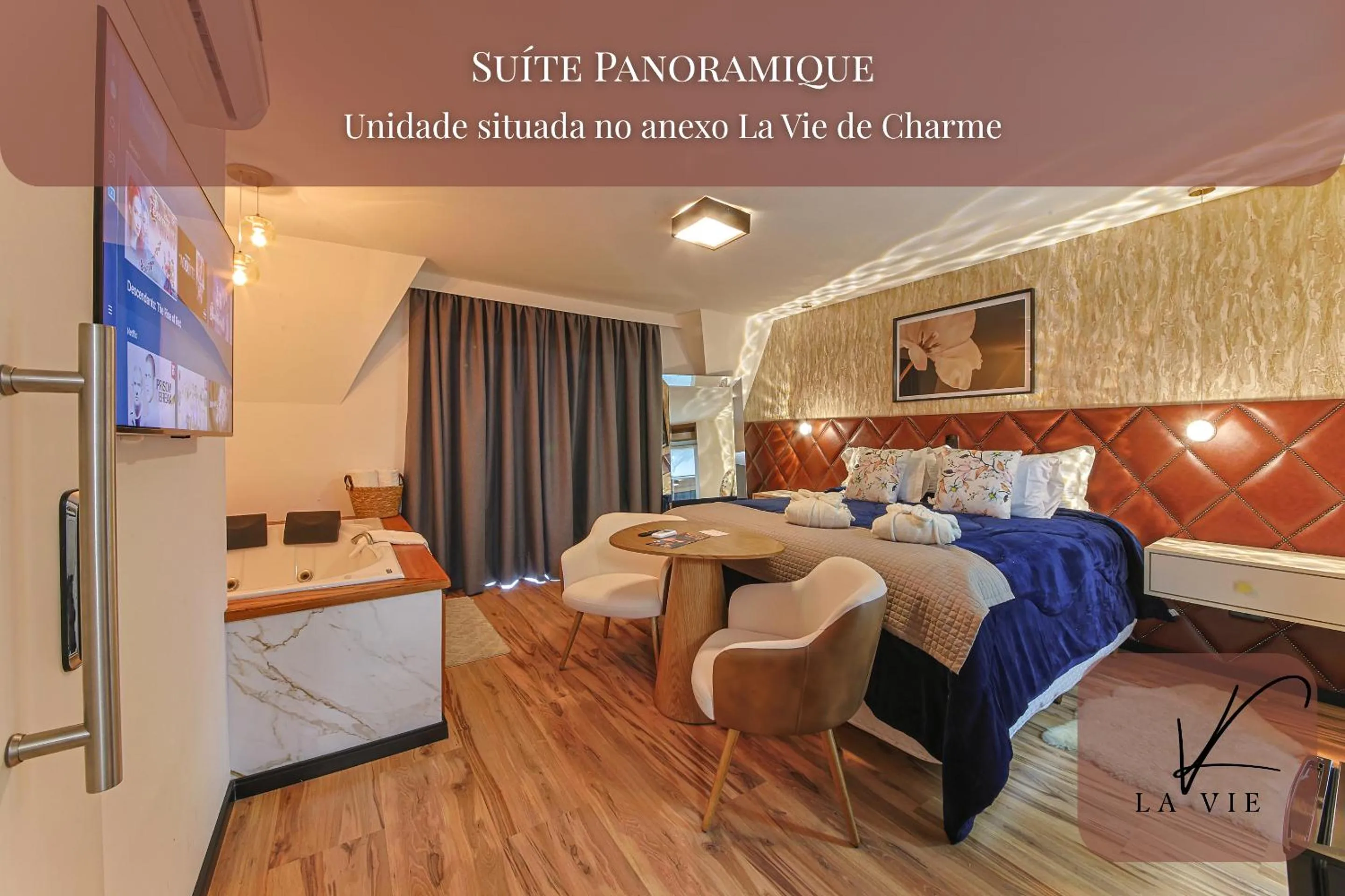 Text overlay, Bed in Caminho das Pedras Pousada de Charme