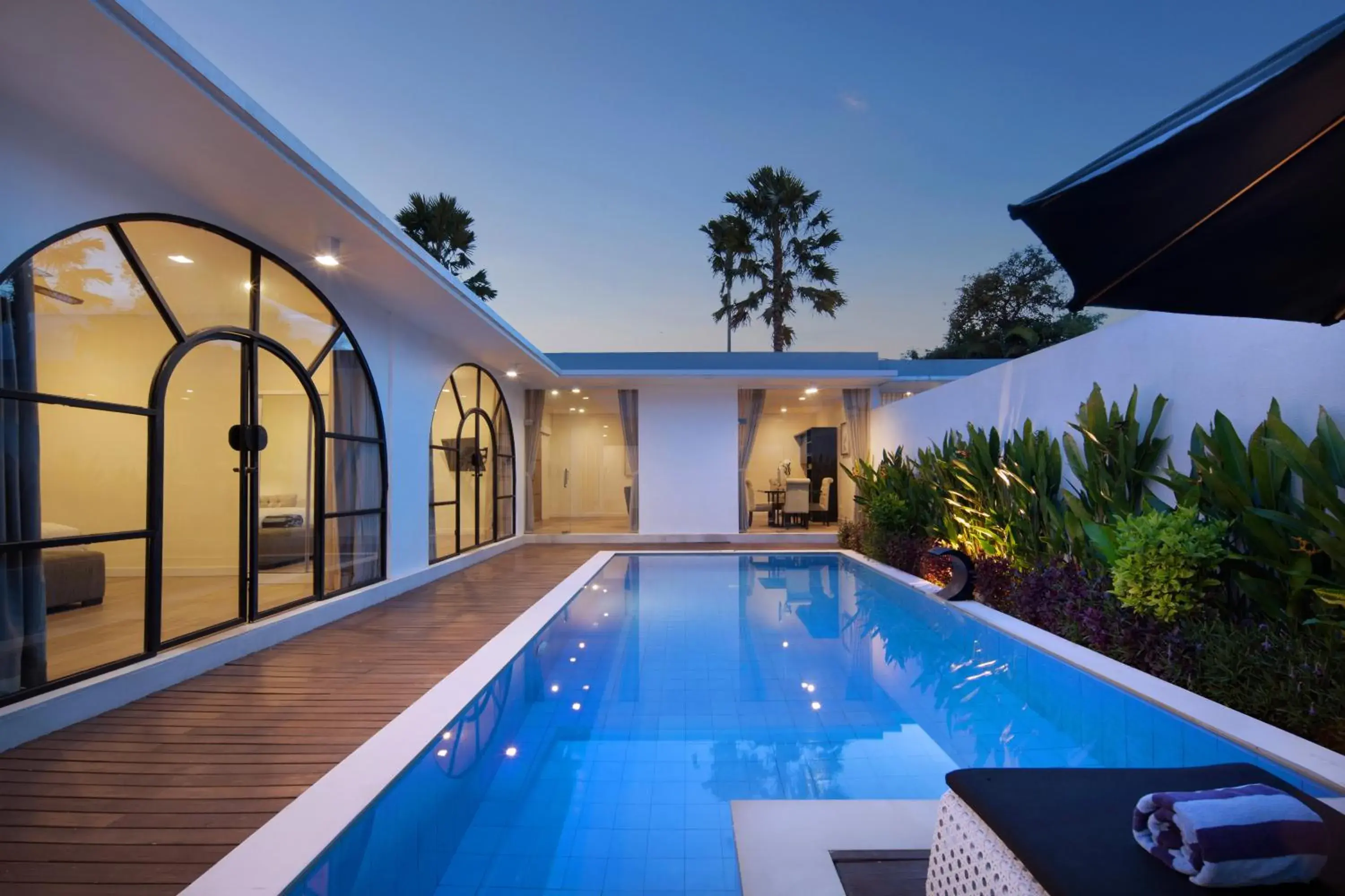 Swimming pool in The Grand Daha Luxury Villas Swimming pool in The Grand Daha Luxury Villas