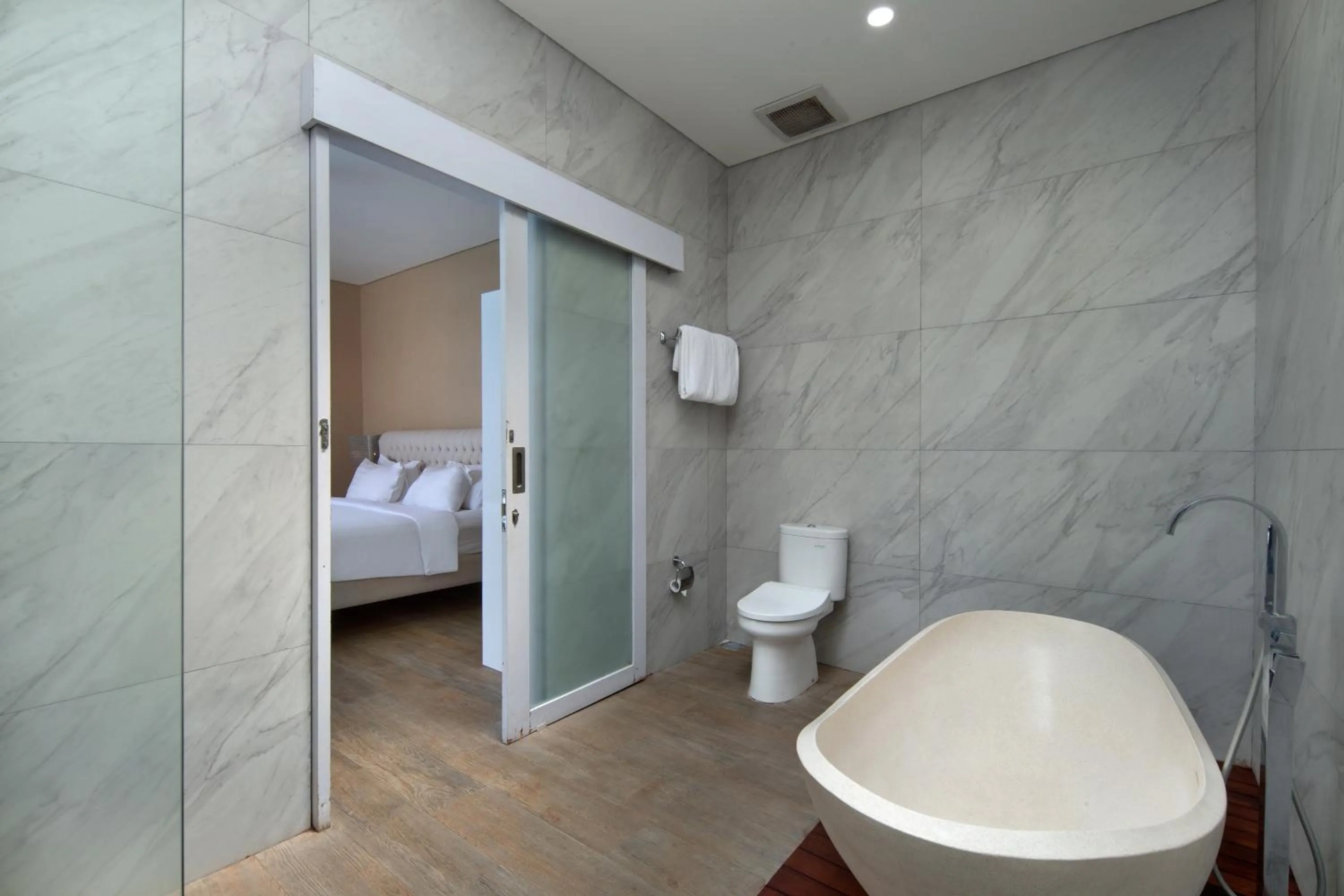 Shower, Bed in The Grand Daha Luxury Villas