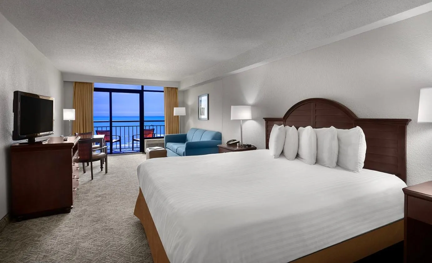 Bed in Best Western Ocean Sands Beach Resort