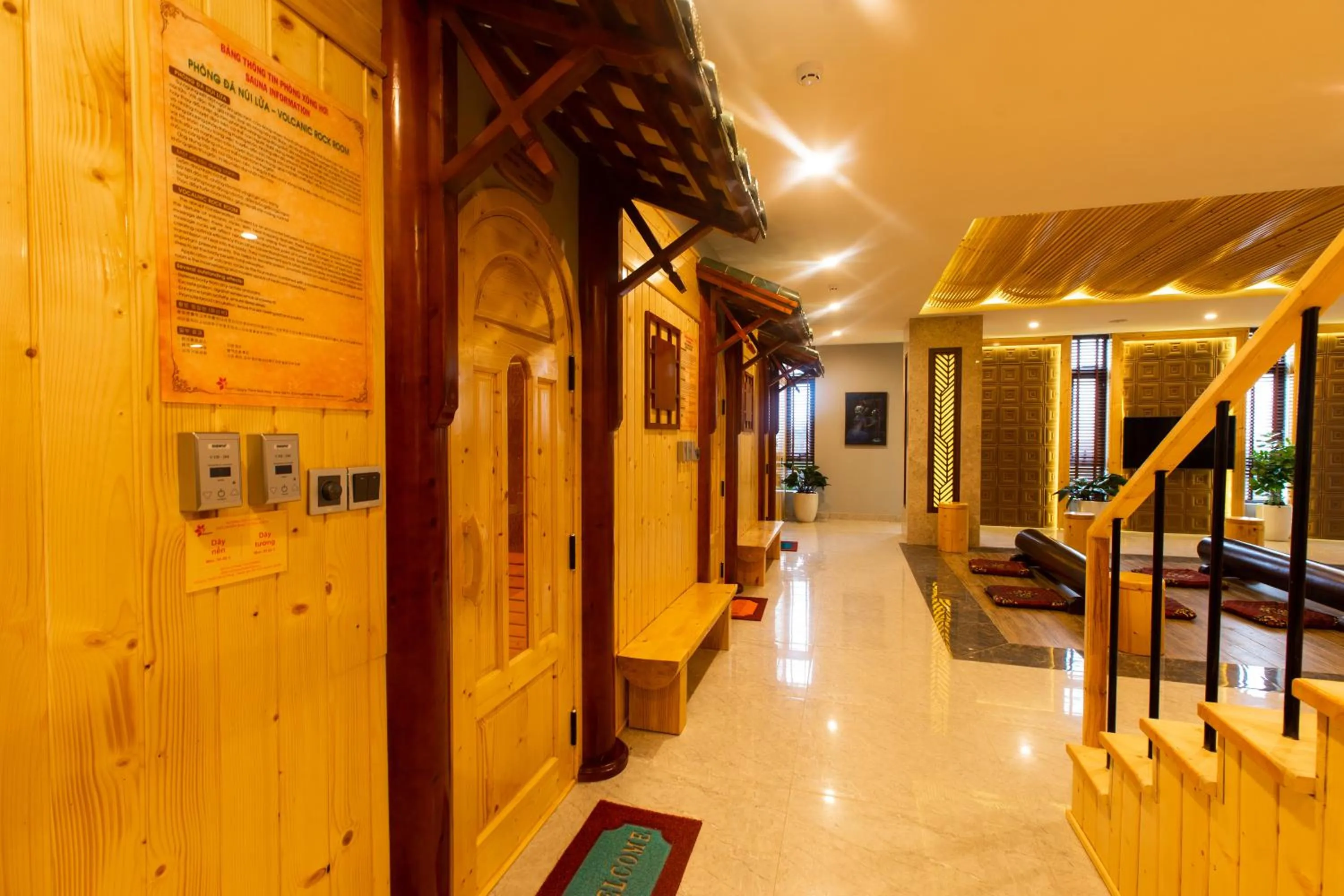 Sauna in Eagle Hotel