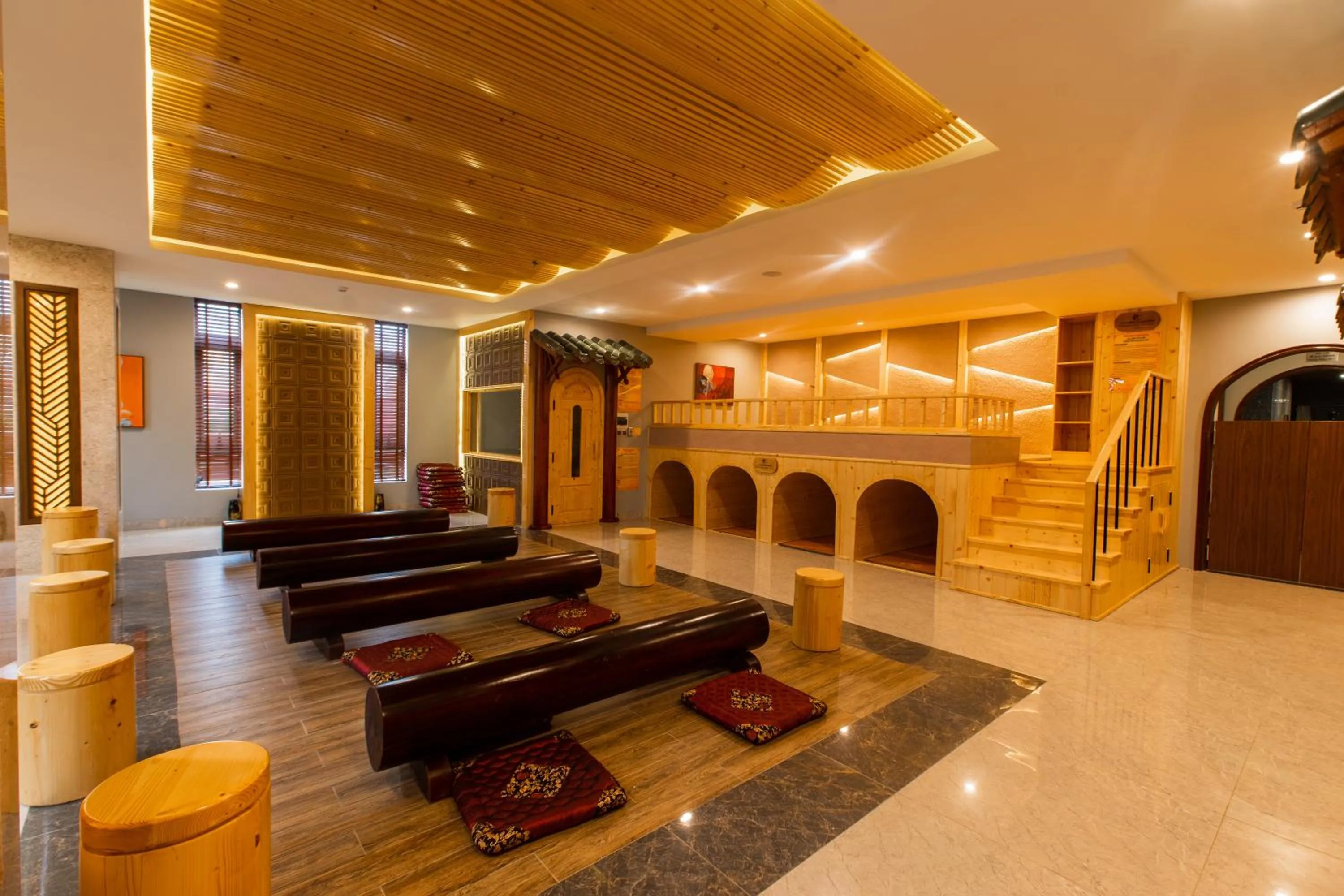 Massage in Eagle Hotel