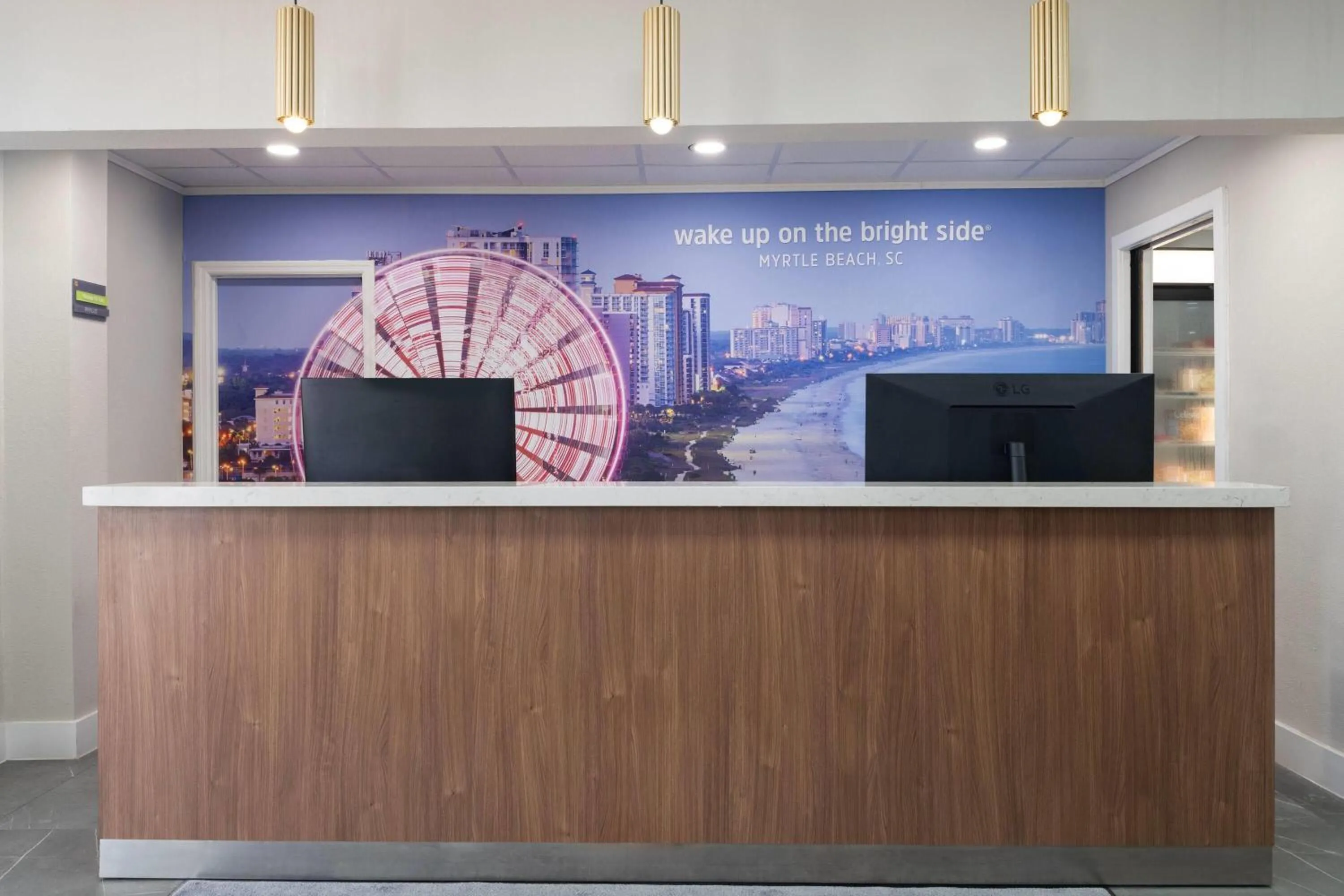 Lobby or reception in La Quinta Inn & Suites by Wyndham Myrtle Beach