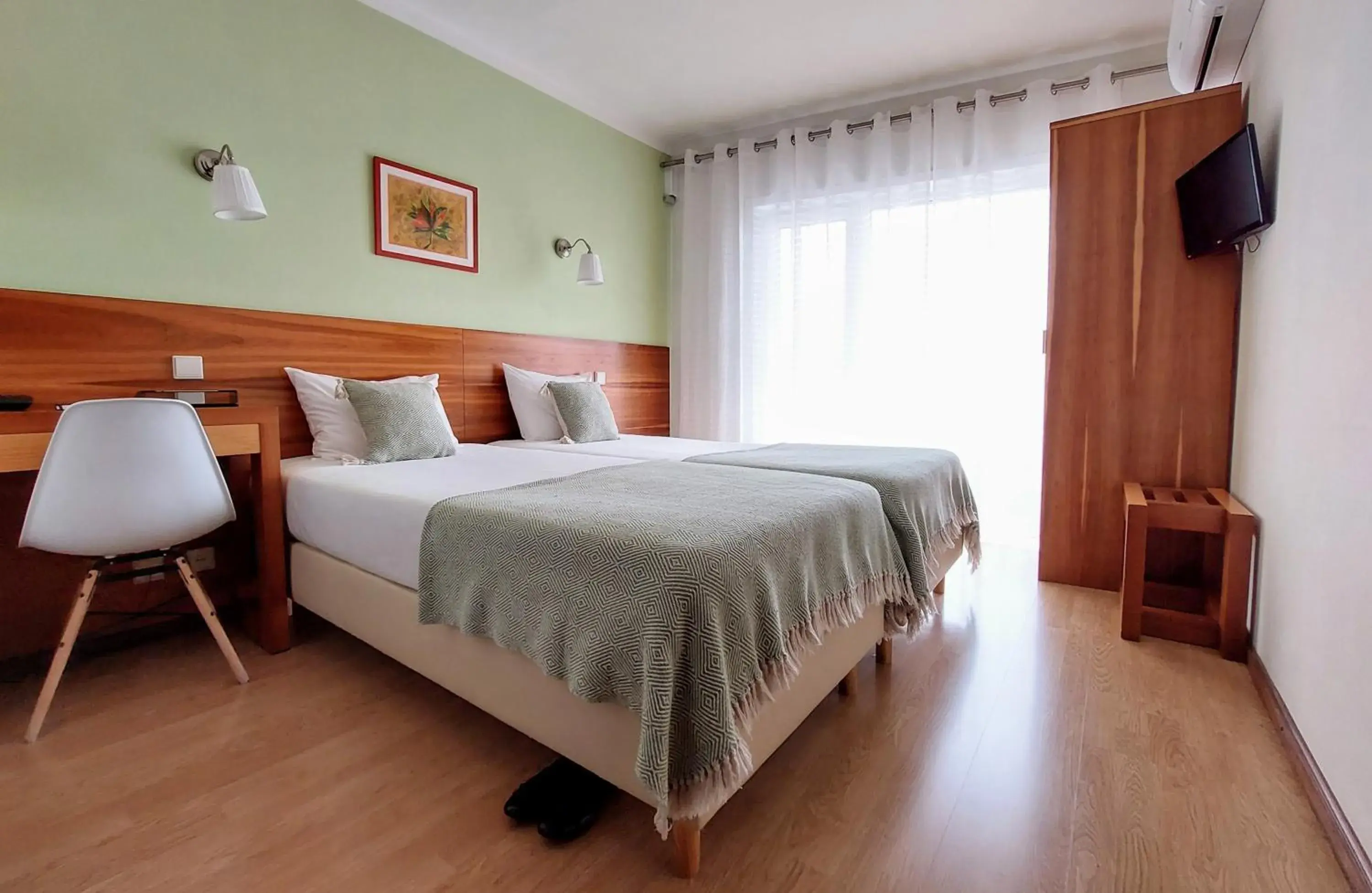 Twin Room with Balcony in Hotel Santiago Vagos Twin Room with Balcony in Hotel Santiago Vagos