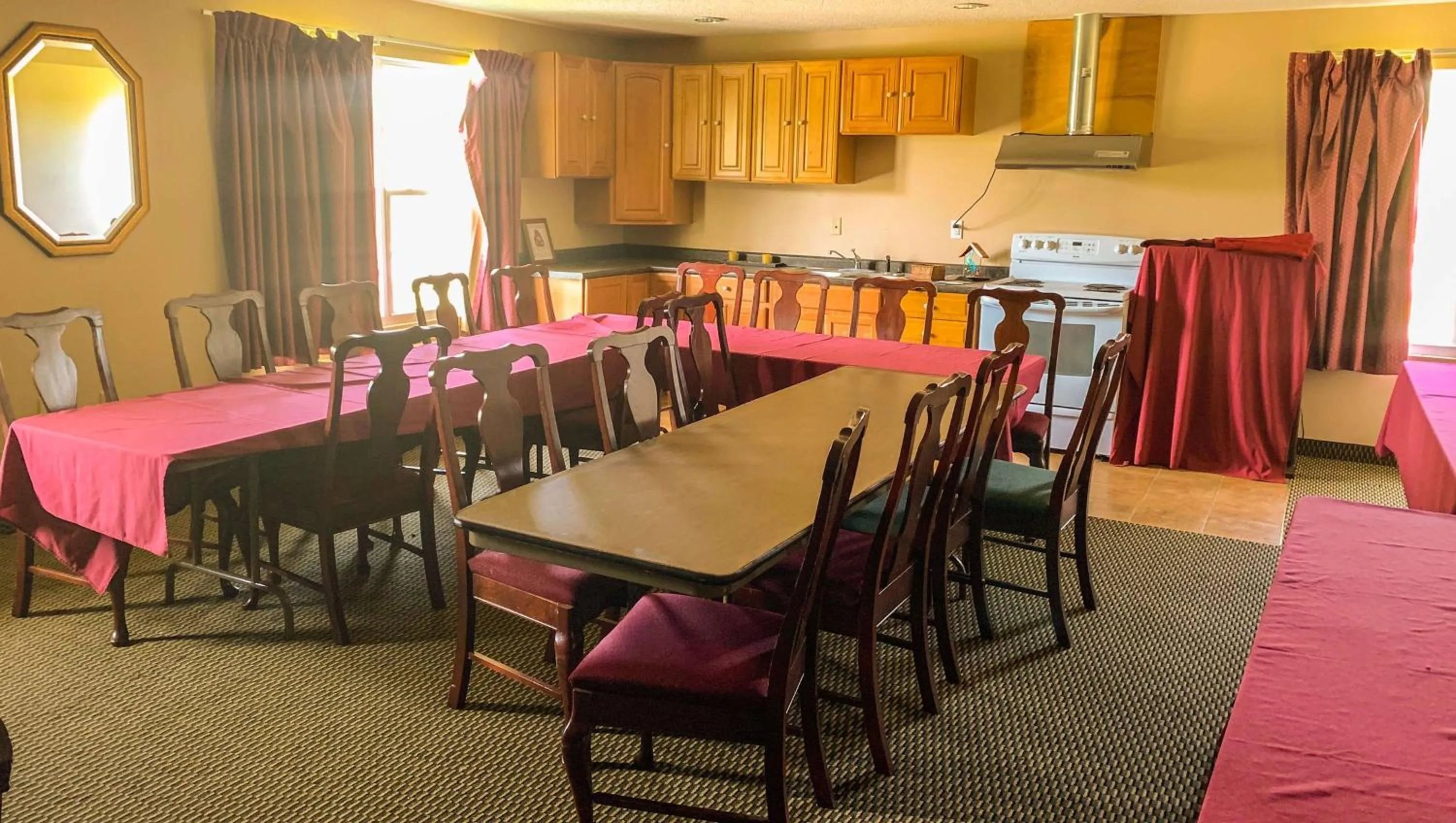 Meeting/conference room in Royal Inn Rockville