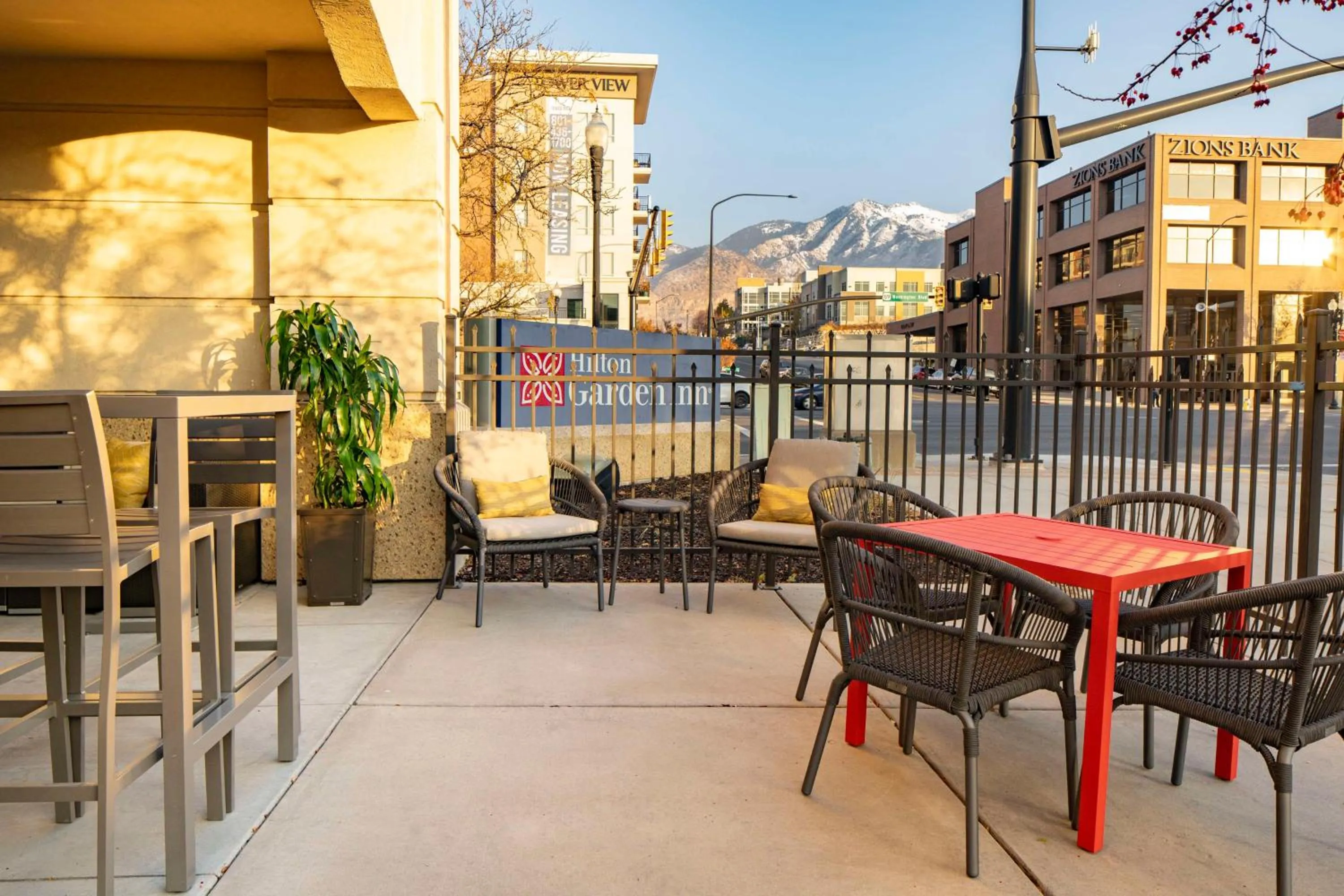 Patio in Hilton Garden Inn Ogden
