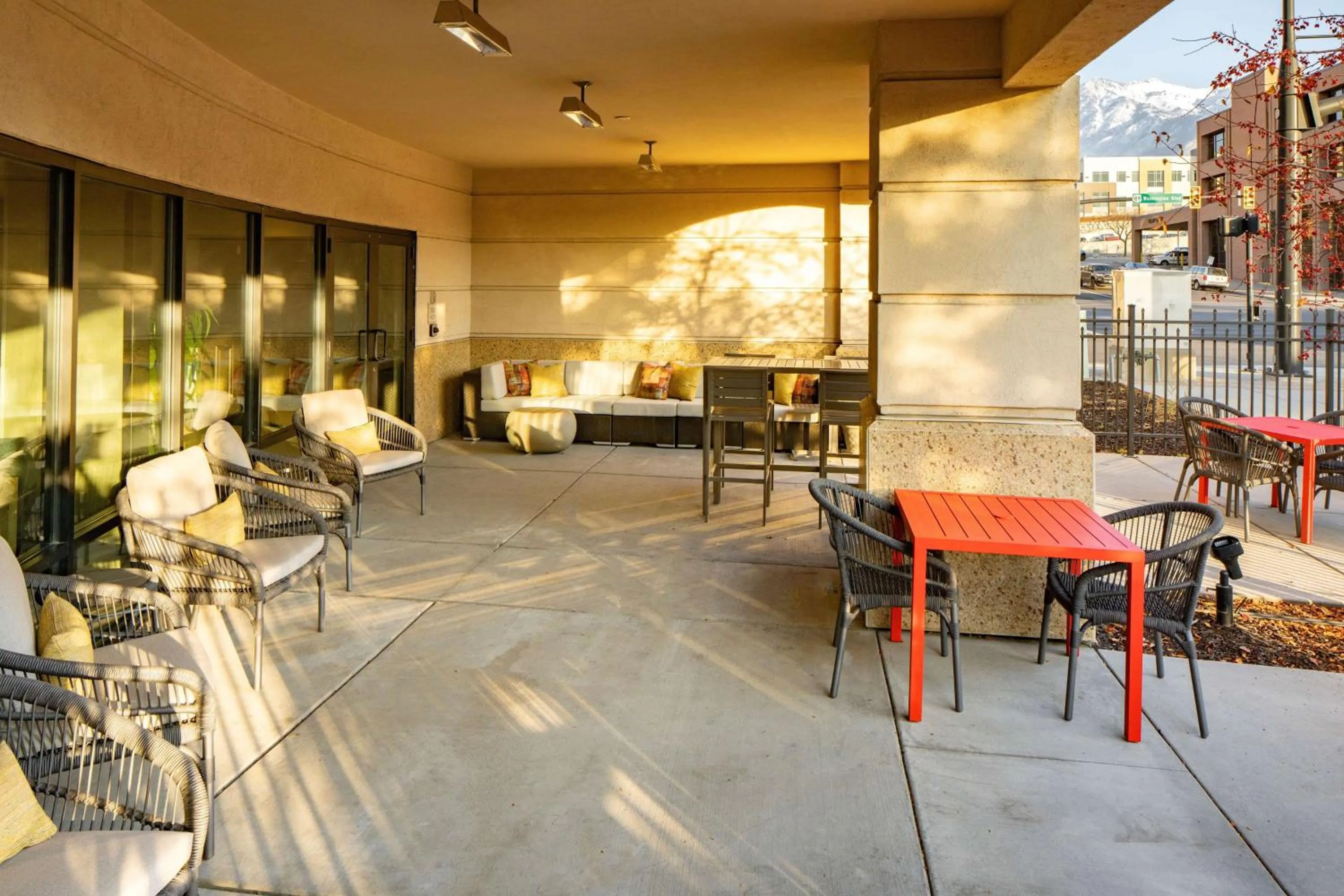 Patio in Hilton Garden Inn Ogden