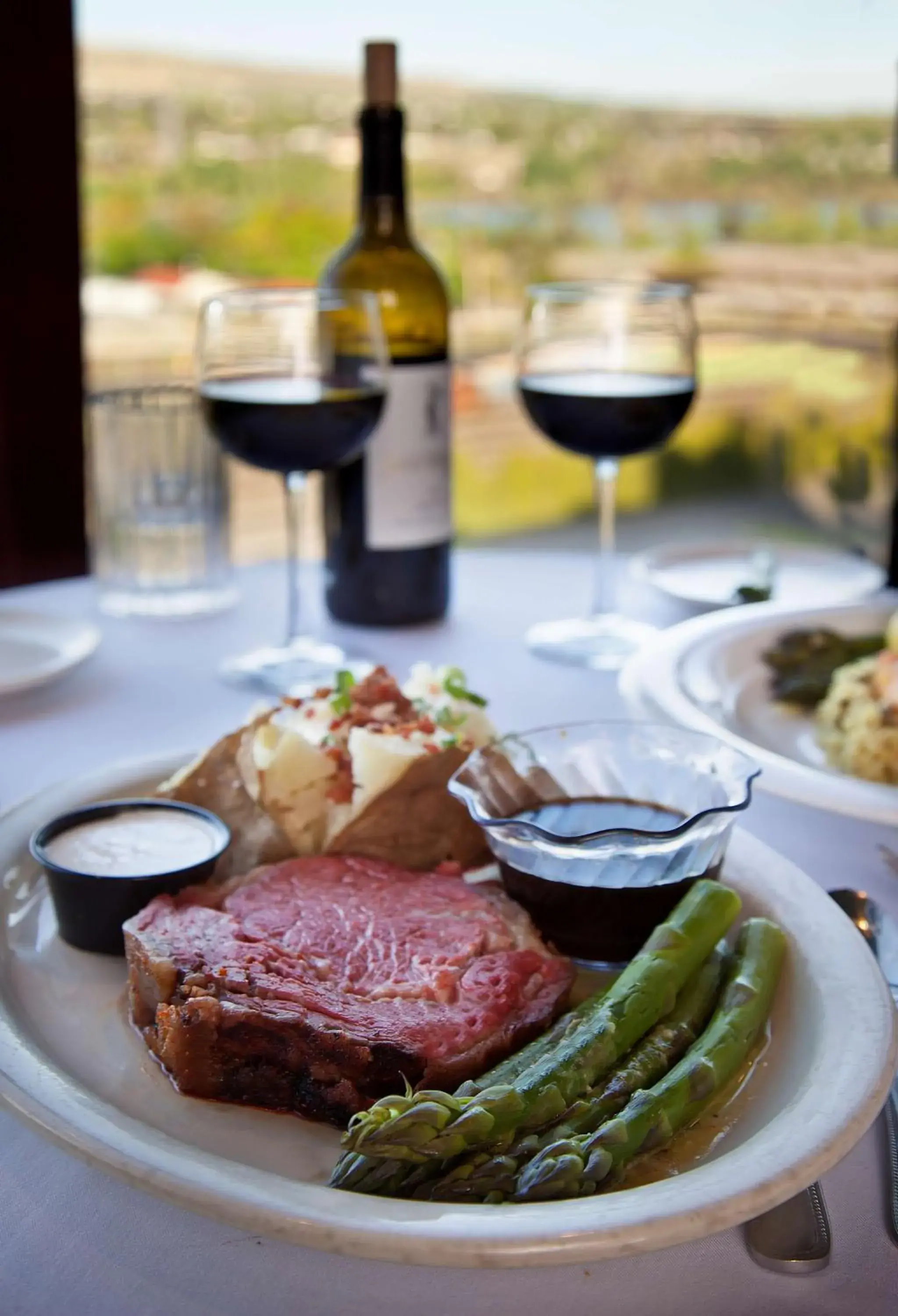 Restaurant/places to eat in Coast Wenatchee Center Hotel Restaurant/places to eat in Coast Wenatchee Center Hotel