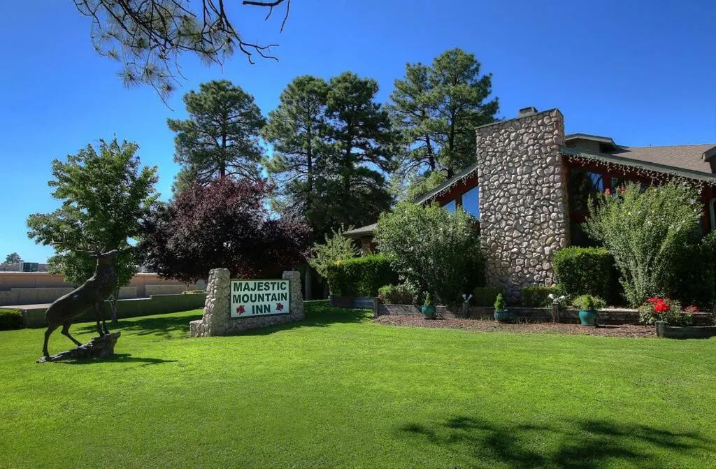 Property building in Majestic Mountain Inn