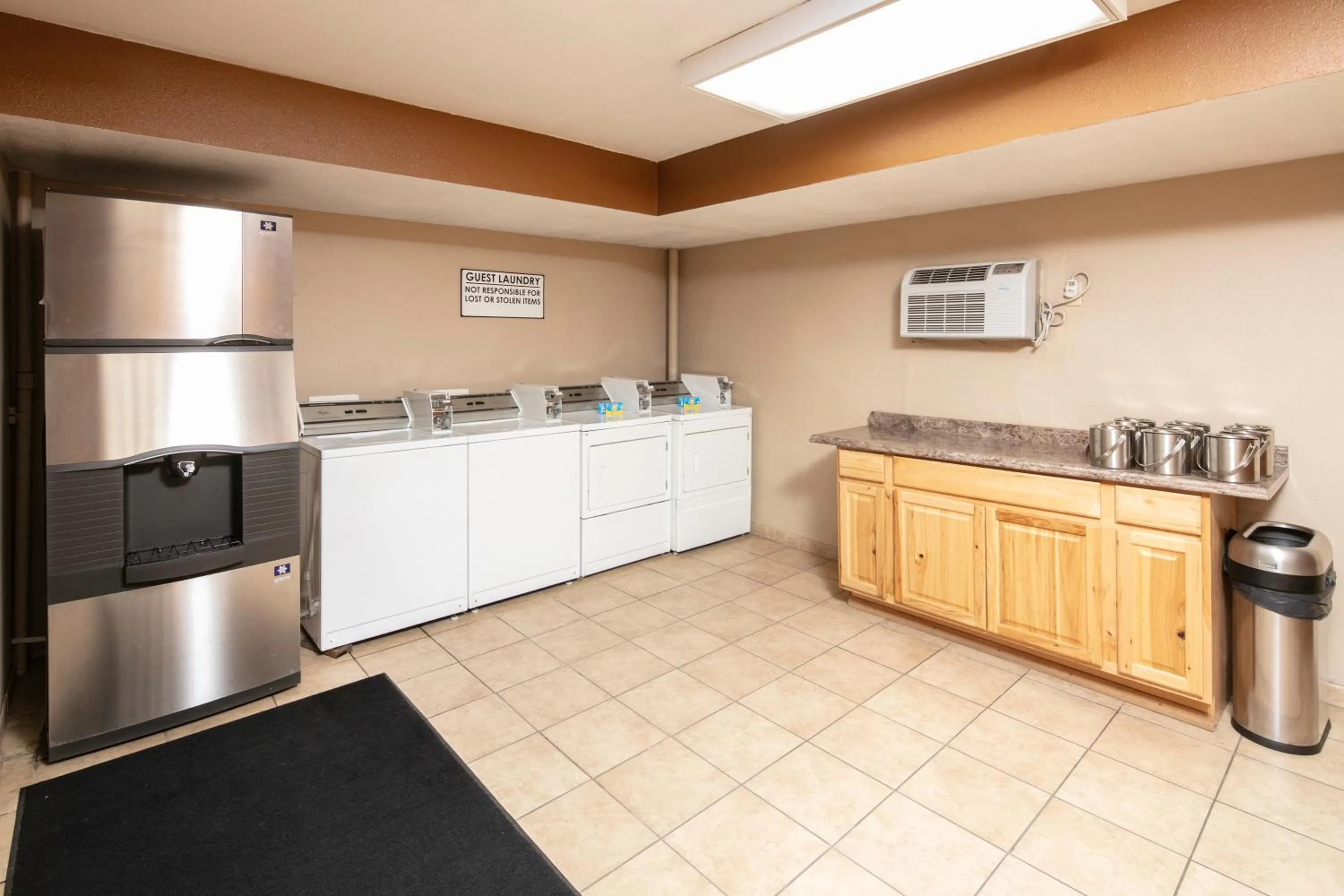 laundry in Waypoint Hotel
