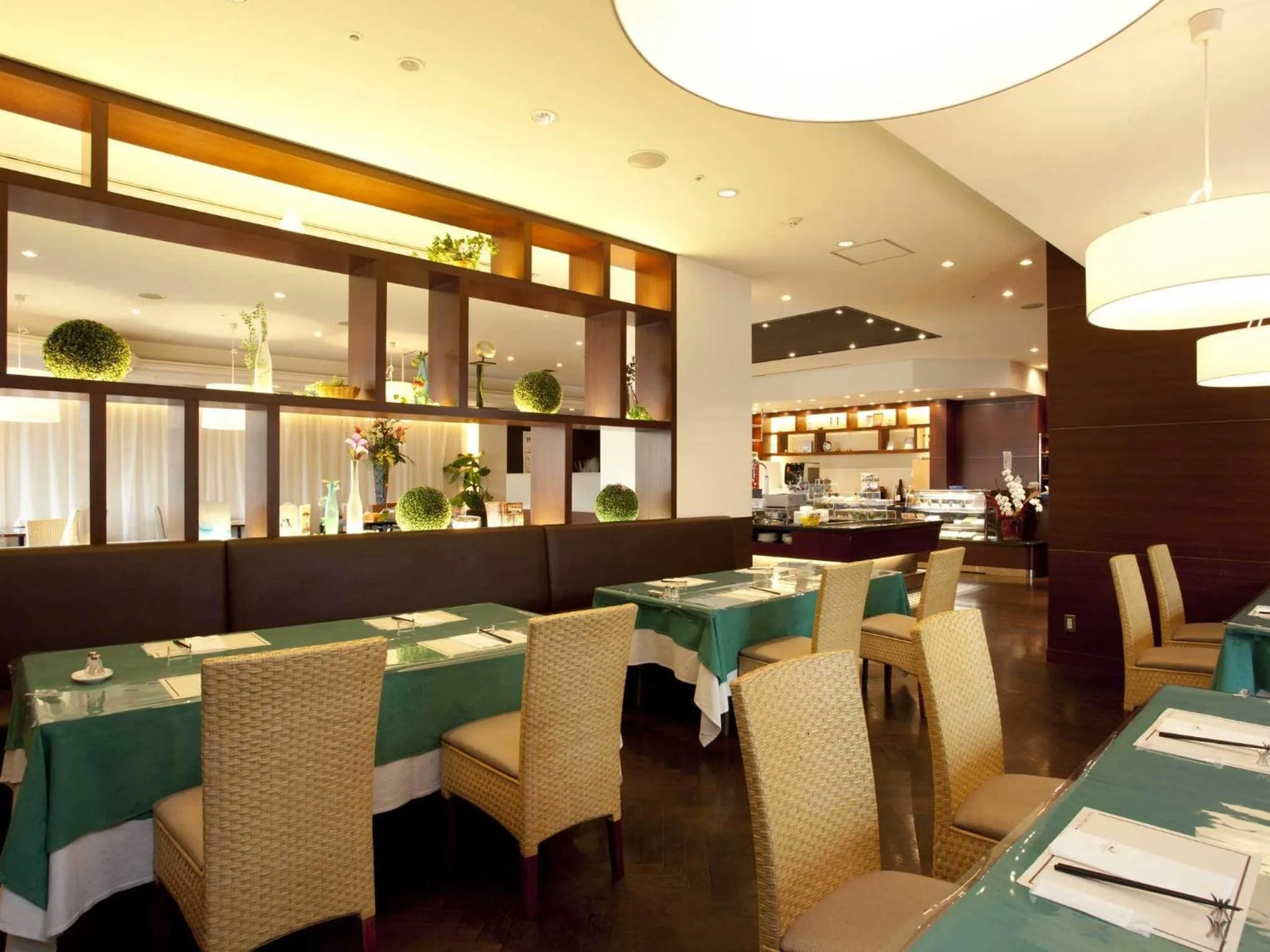 Restaurant/places to eat in Rembrandt Hotel Oita