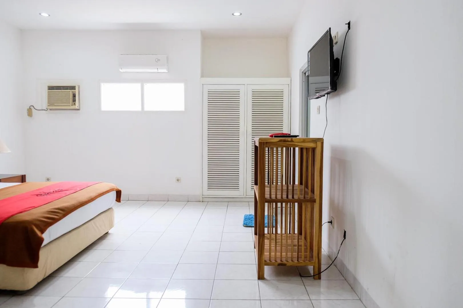 Bedroom, Bed in RedDoorz Plus near Jalan Baru Bogor