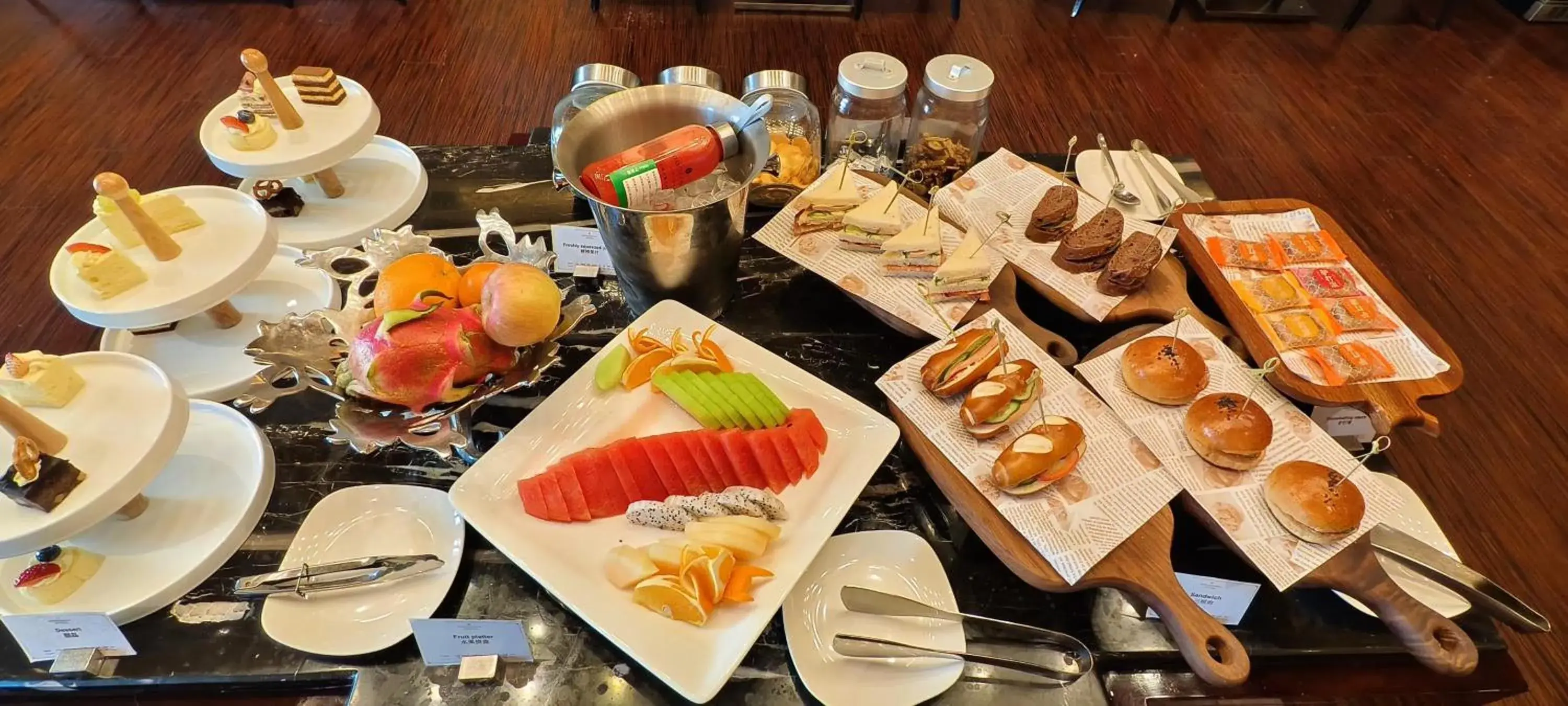 Food and drinks in InterContinental Shijiazhuang by IHG Food and drinks in InterContinental Shijiazhuang by IHG