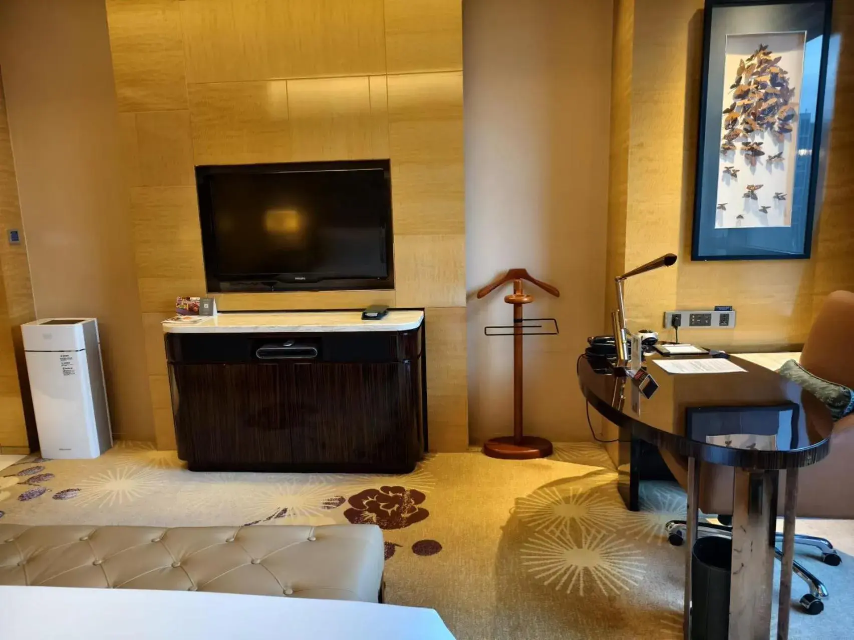 Classic King Room in InterContinental Shijiazhuang by IHG Classic King Room in InterContinental Shijiazhuang by IHG