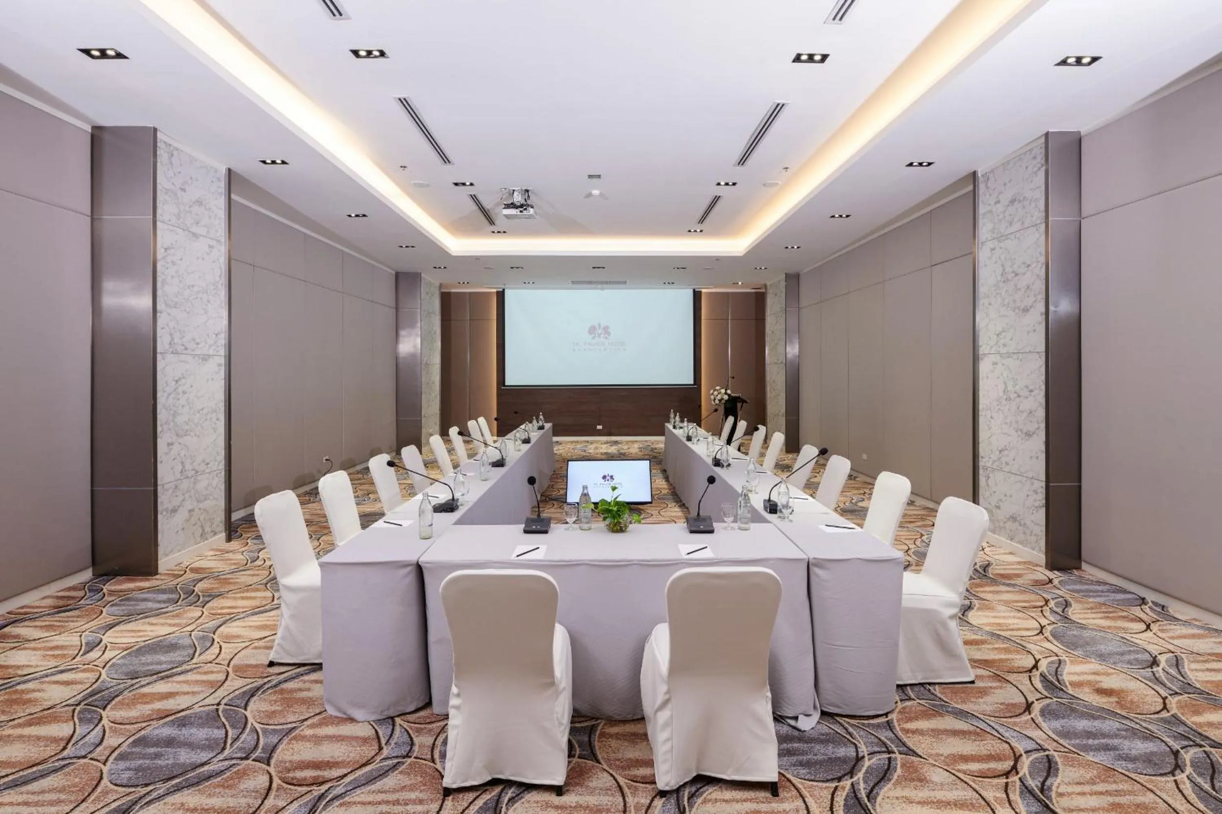 Meeting/conference room in TK Palace Hotel & Convention Bangkok